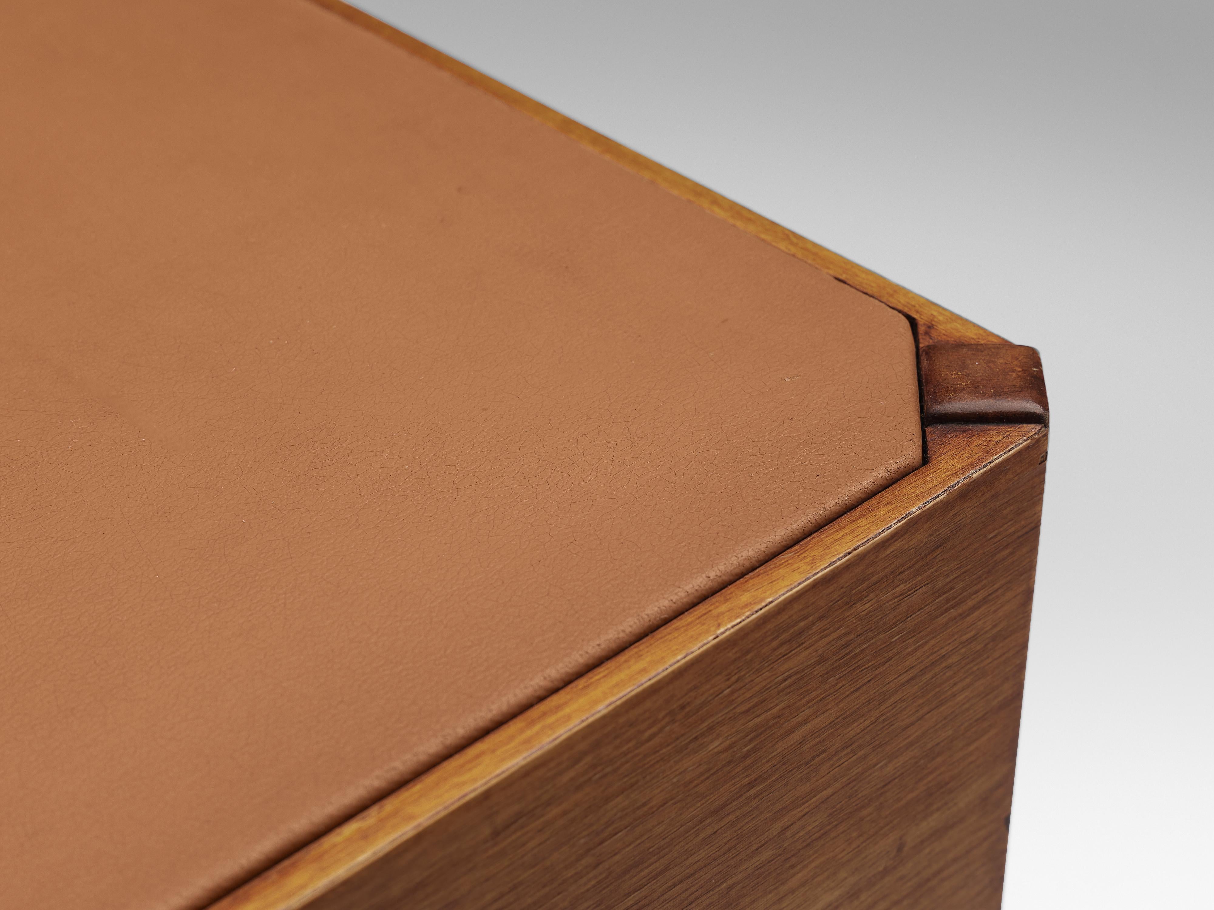 Mid-20th Century Luigi Vaghi for Alfredo Borghi Cantù Set of Four Modular Coffee Tables