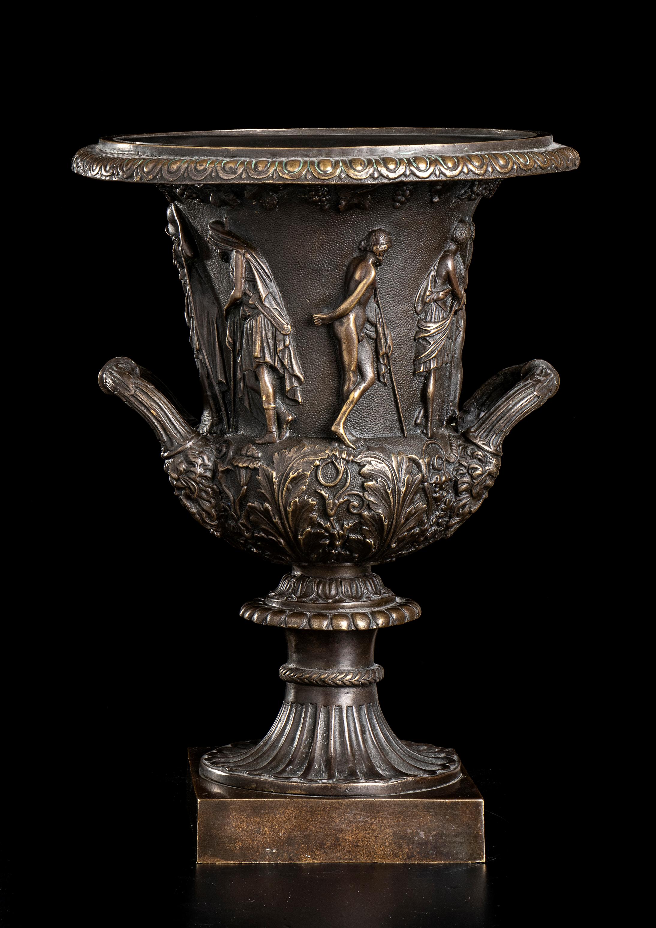 Pair Of Medici Vase Chiseled Bronze After The Antique Italian 19th Century - Other Art Style Sculpture by Luigi Valadier