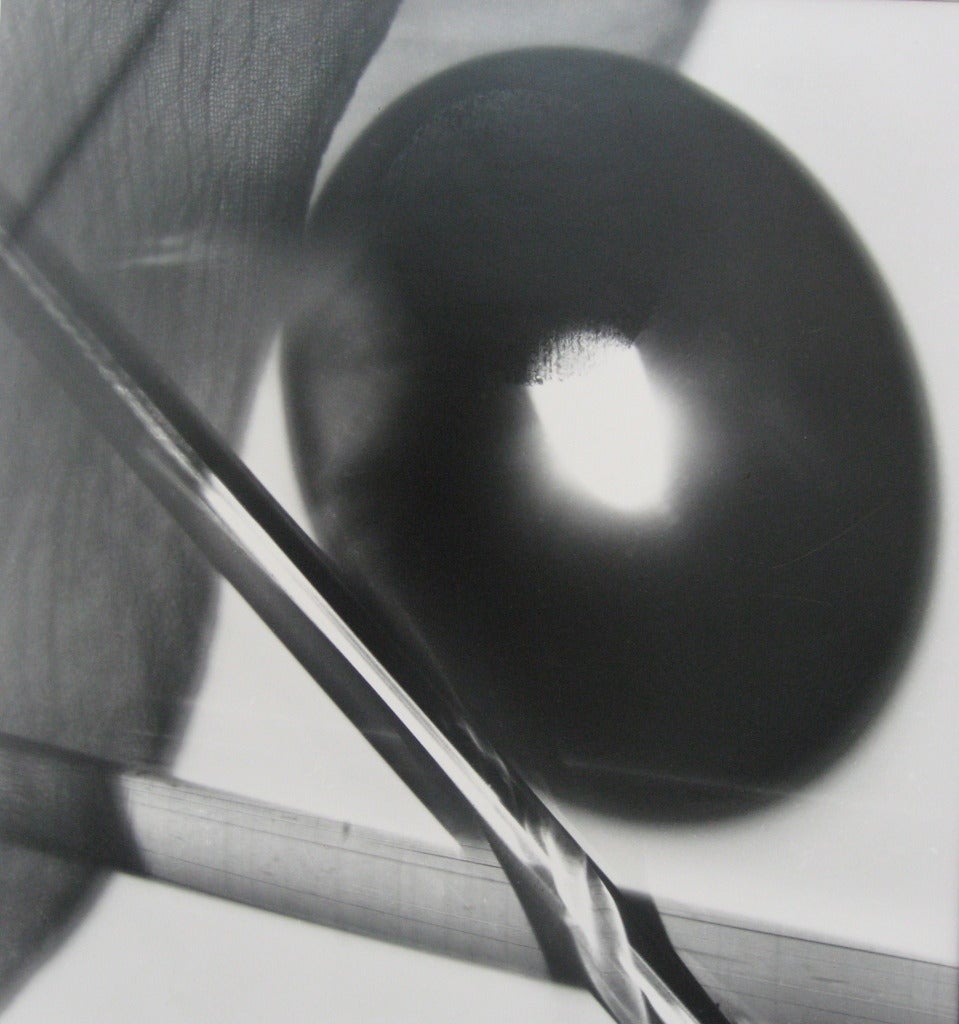 Fotogramma Nr. 56 & Nr. 57 - Abstrakter Schwarz-Weiß-Druck, Fotogramm, Negative – Photograph von Luigi Veronesi