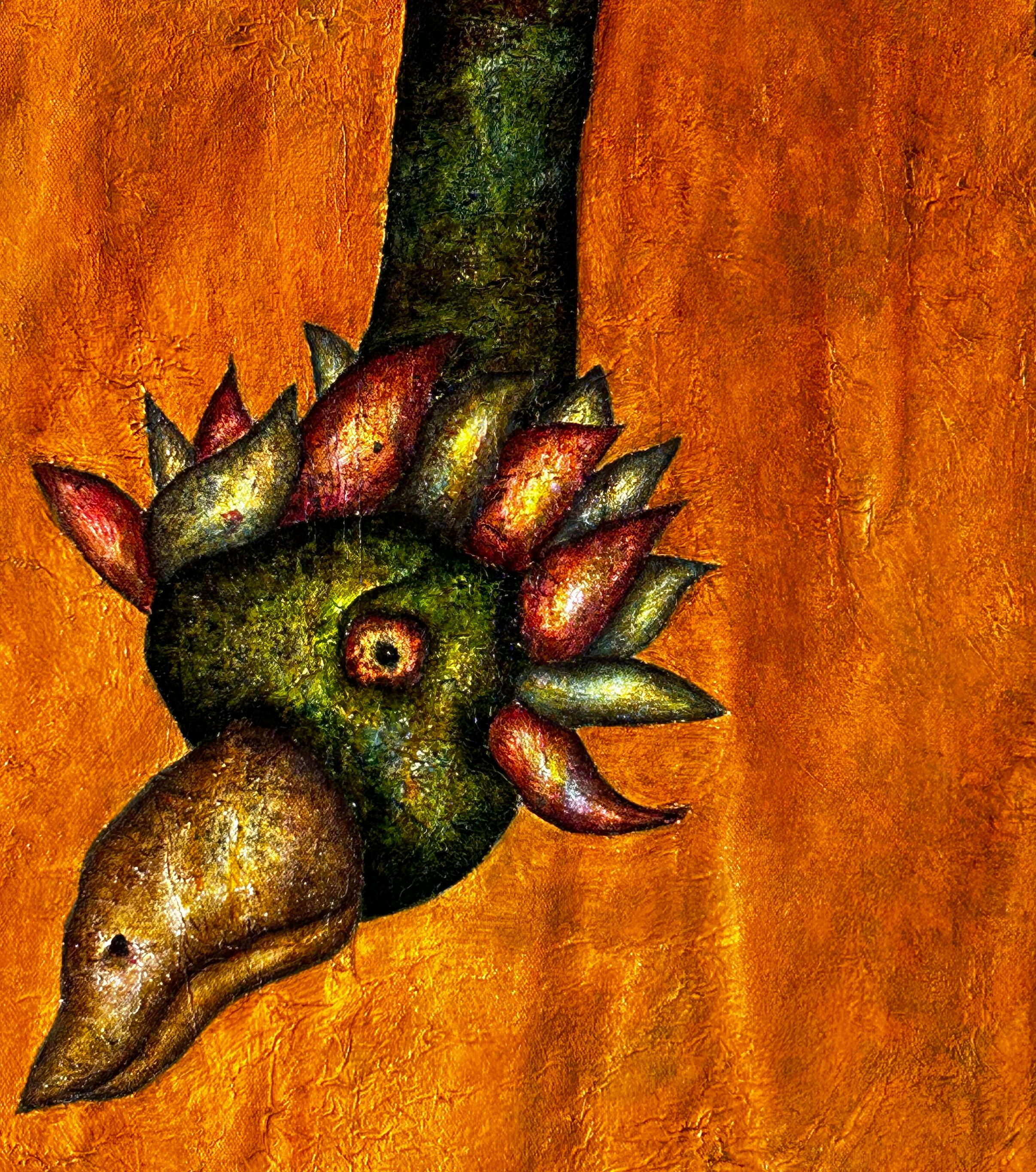 Questo dipinto orizzontale su tela contiene diversi strati di colore, con texture e trasparenze, che rappresentano una scena onirica in cui animali fantastici ed esseri umani nei toni del giallo e della terra appaiono su uno sfondo ocra, evocando un