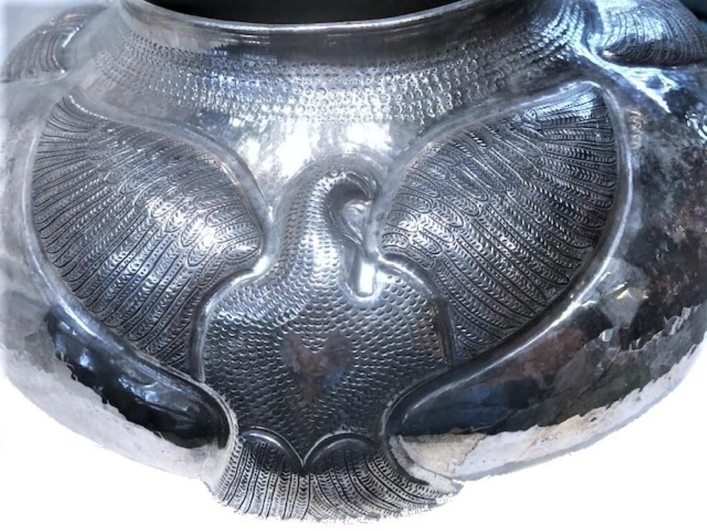 Luis Felipe Perez, 999° Silver Centerpiece Bowl, 20th Century In Good Condition For Sale In New York, NY