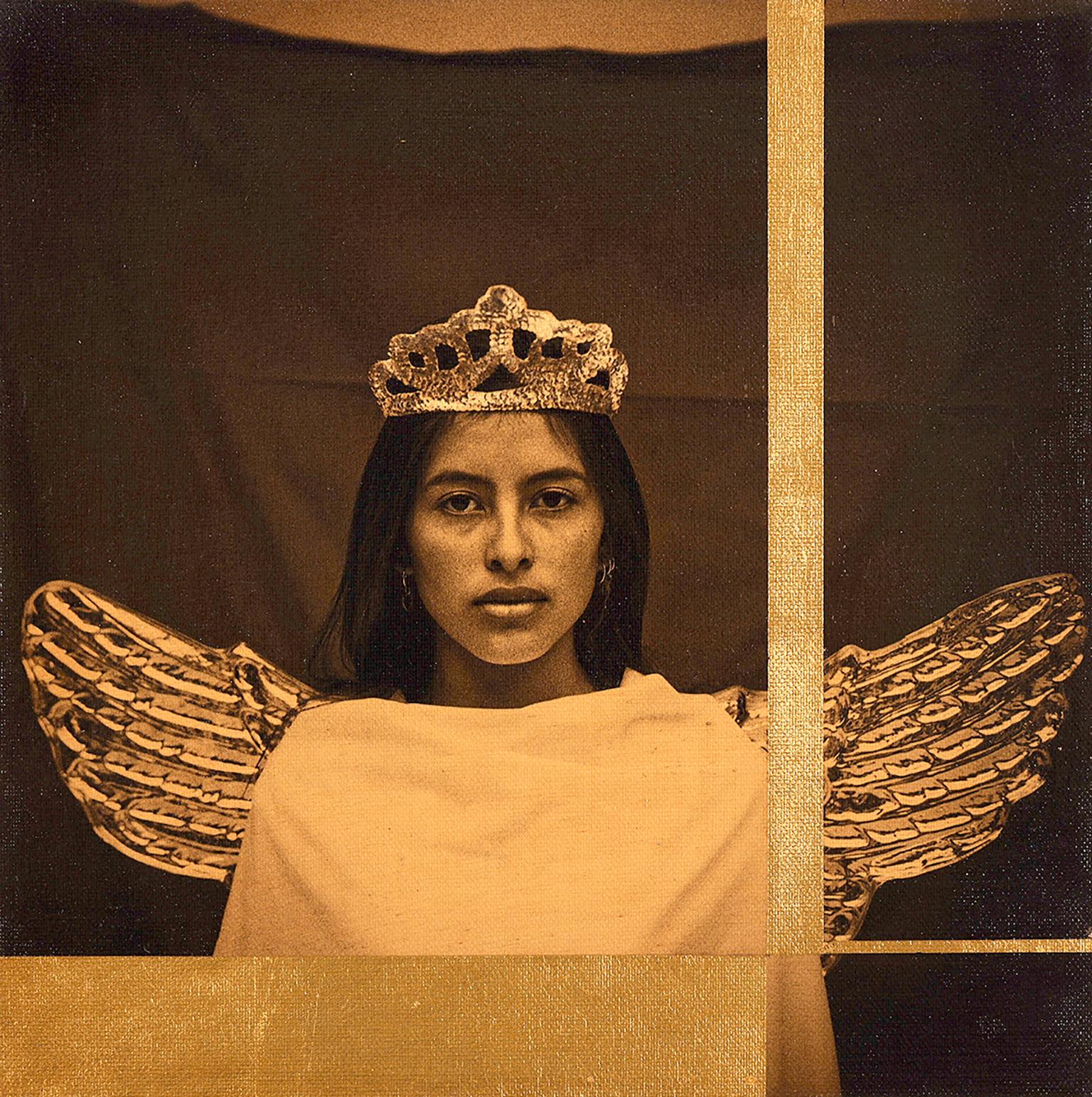 Luis Gonzalez Palma Portrait Photograph - "Mobius (Hablo con Labios de Silencio)" photograph portrait, woman, wings, crown