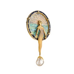 Luis Masriera .20 Carat Diamond Freshwater Pearl 18k Yellow Gold Brooch