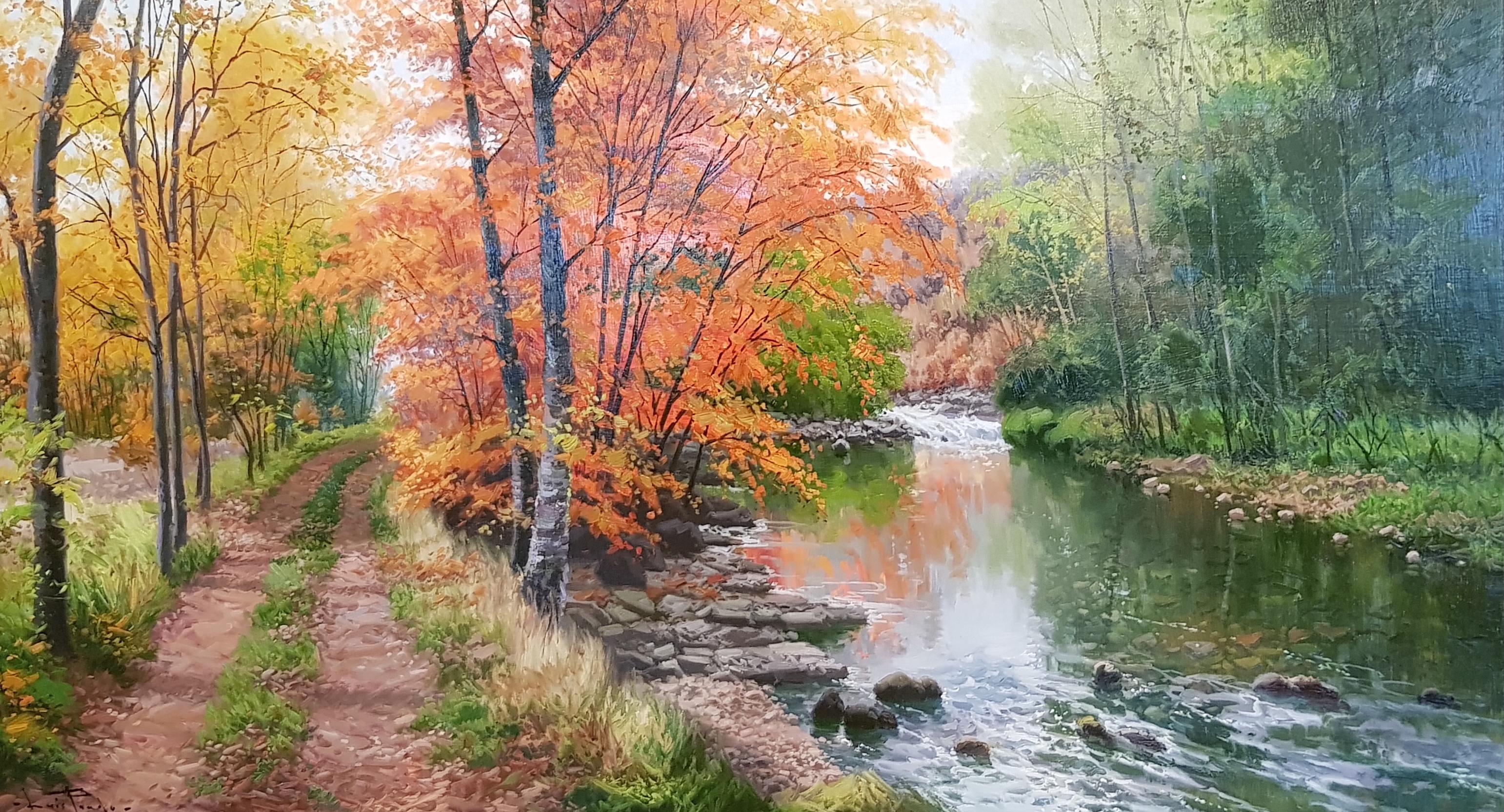 Landscape Painting Luis Pardo - Peinture réaliste contemporaine de paysage orange « Autumn Woodland » (bois d'automne) arbres, rivière