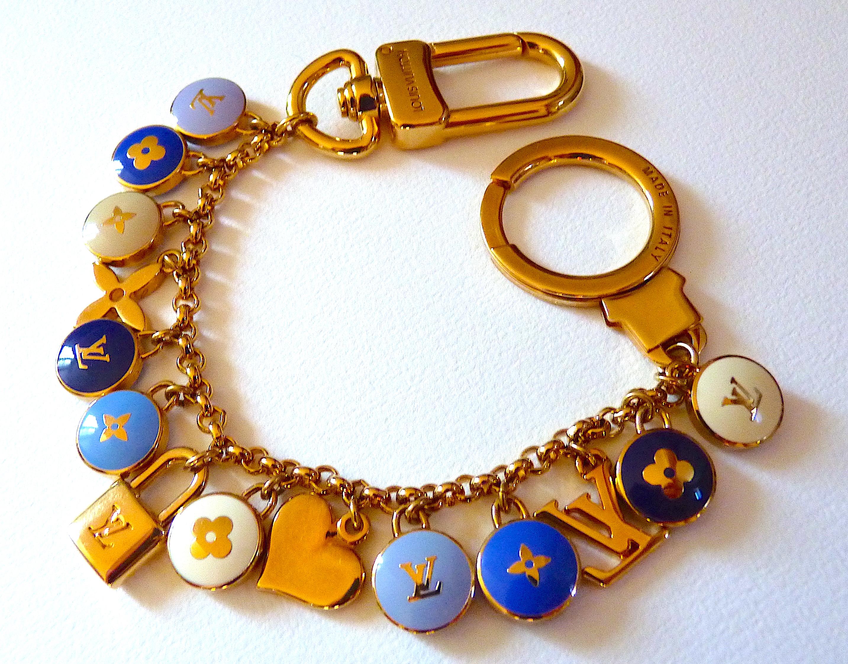 LOUIS VUITTON Cadena de joyería para bolso con colgantes con logotipo LV en Nuevo Estado en CHAMPEAUX-SUR-SARTHE, FR