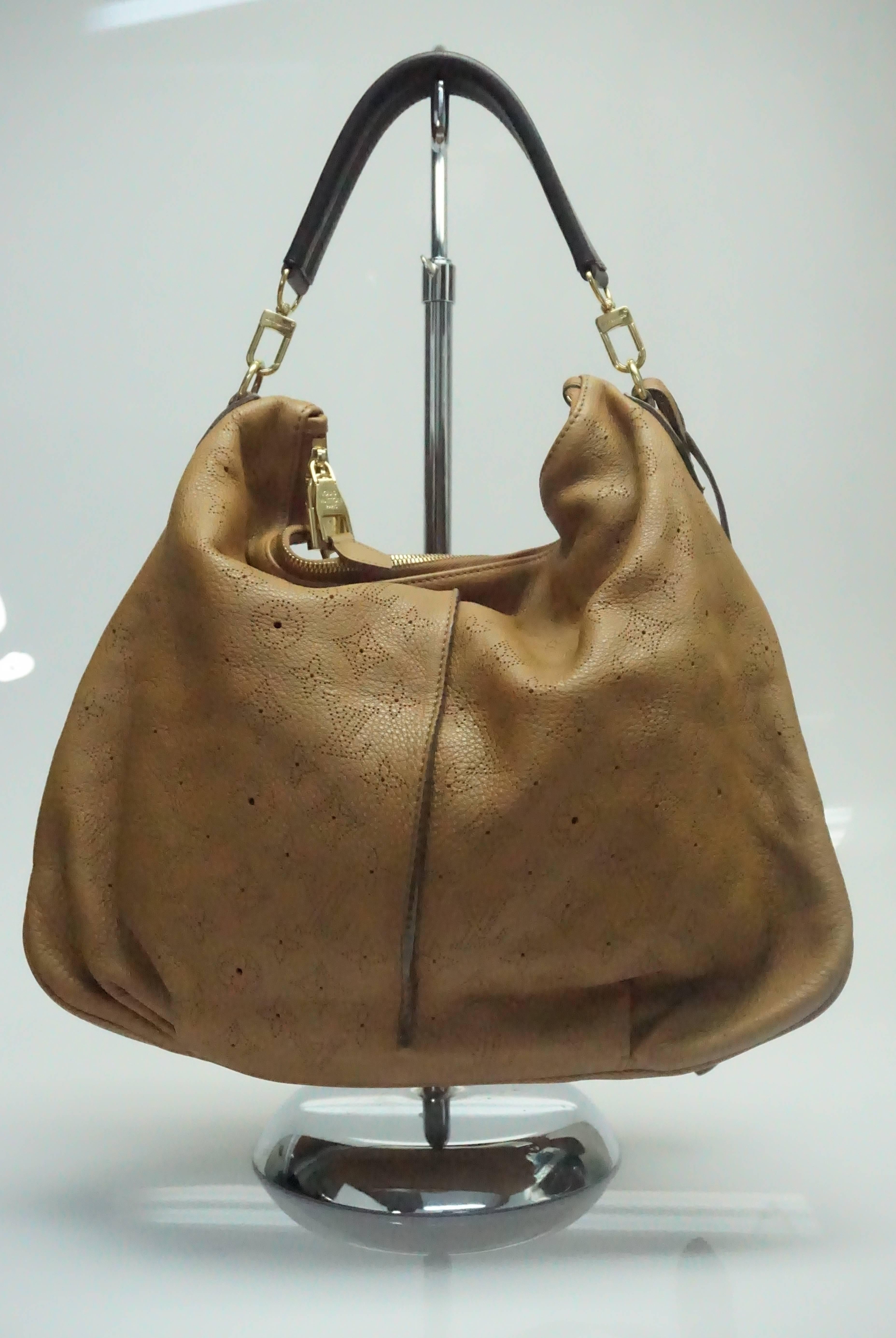 Luis Vuitton Luggage Selene Mahina PM Handbag GHW, 2012 3