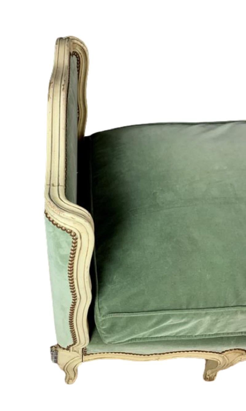 Luis XV Style French Off-White Lacquered Wood, Soft Green Velvet Fabric Daybed 8