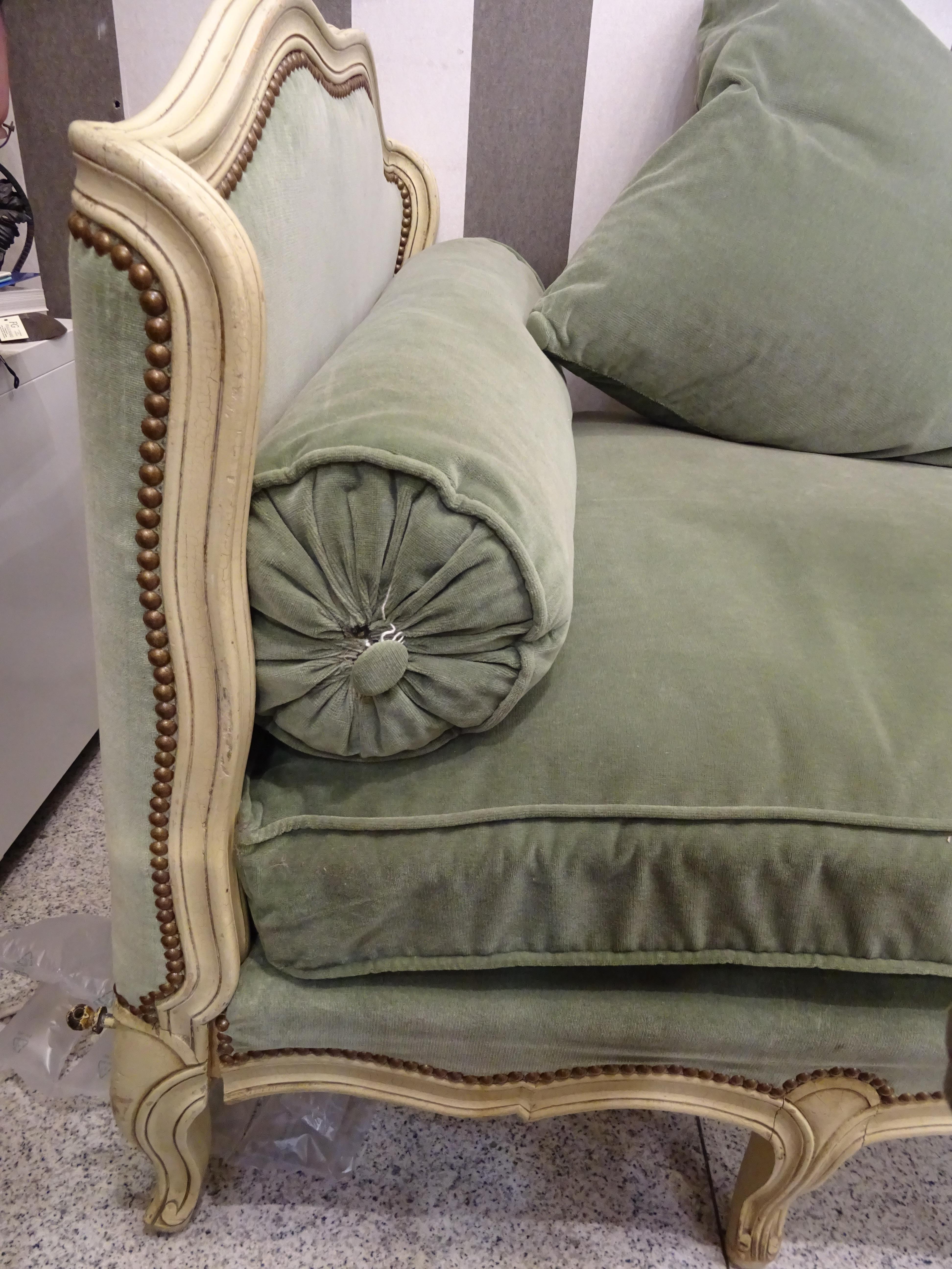 Hand-Crafted Luis XV Style French Off-White Lacquered Wood, Soft Green Velvet Fabric Daybed