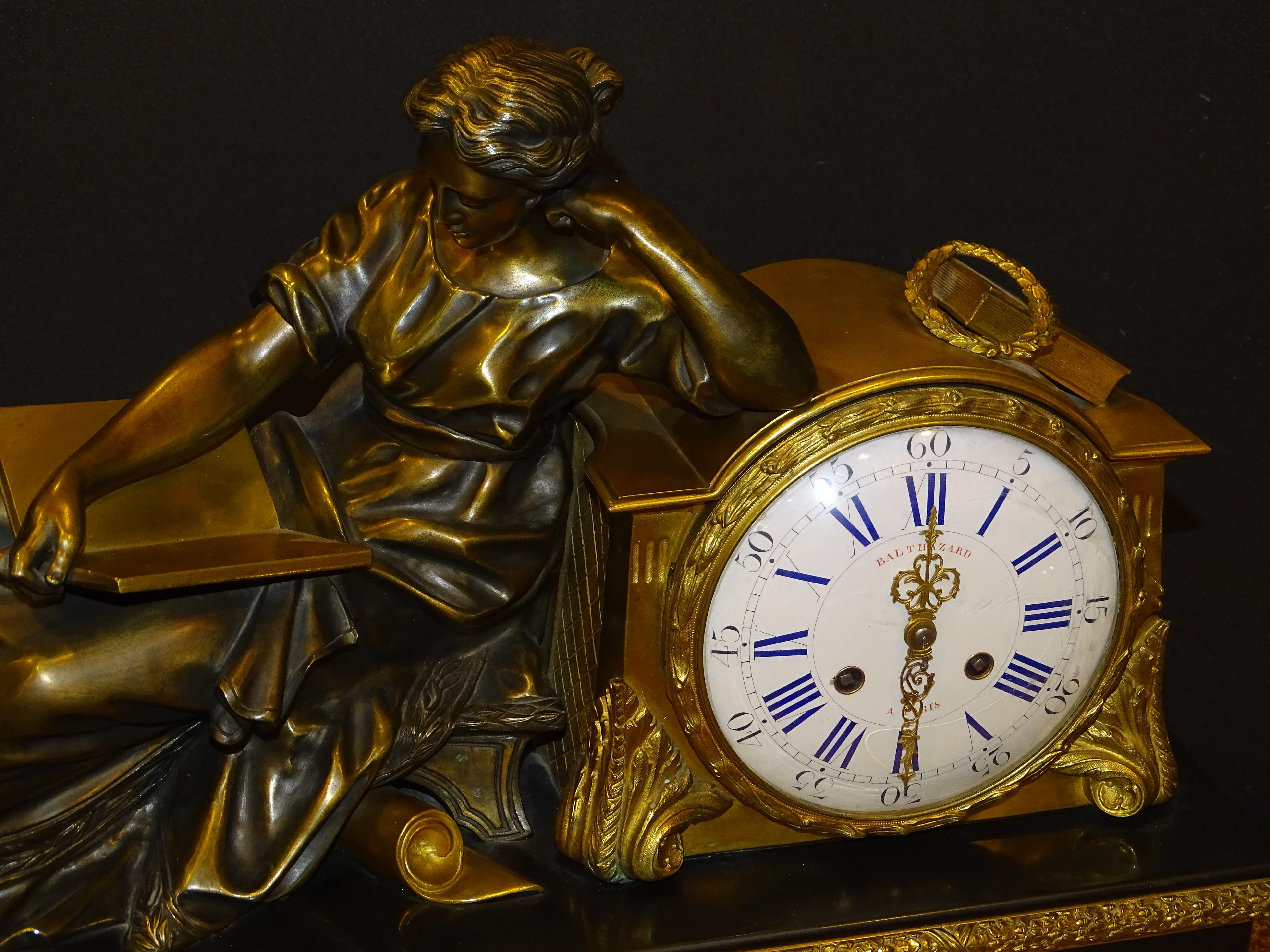 Early 19th Century Louis XVI French Mantel Clock Tableclock, Balthazar París, Bronce, Marble