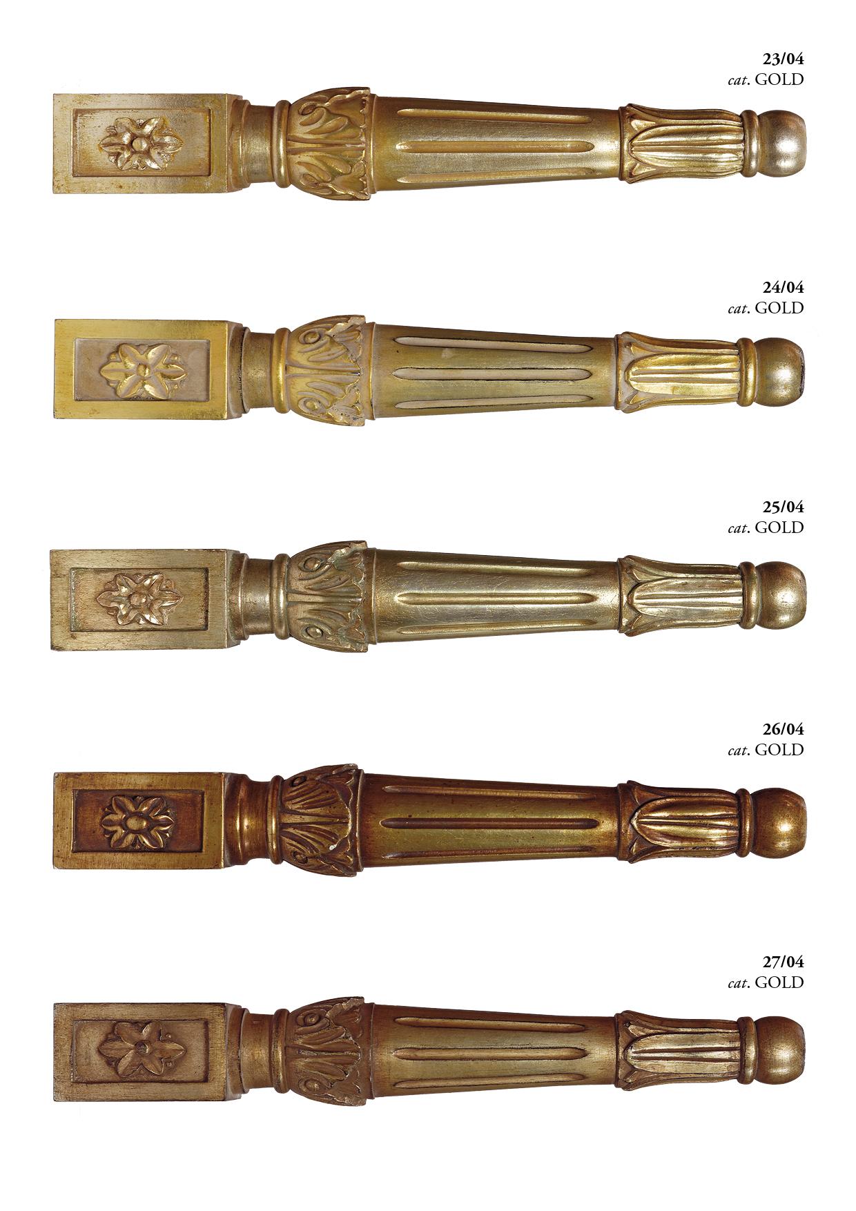 Sessel im Stil von Luis XVI., handgeschnitzt und mit Blattgold-Finish, hergestellt in Italien im Angebot 4