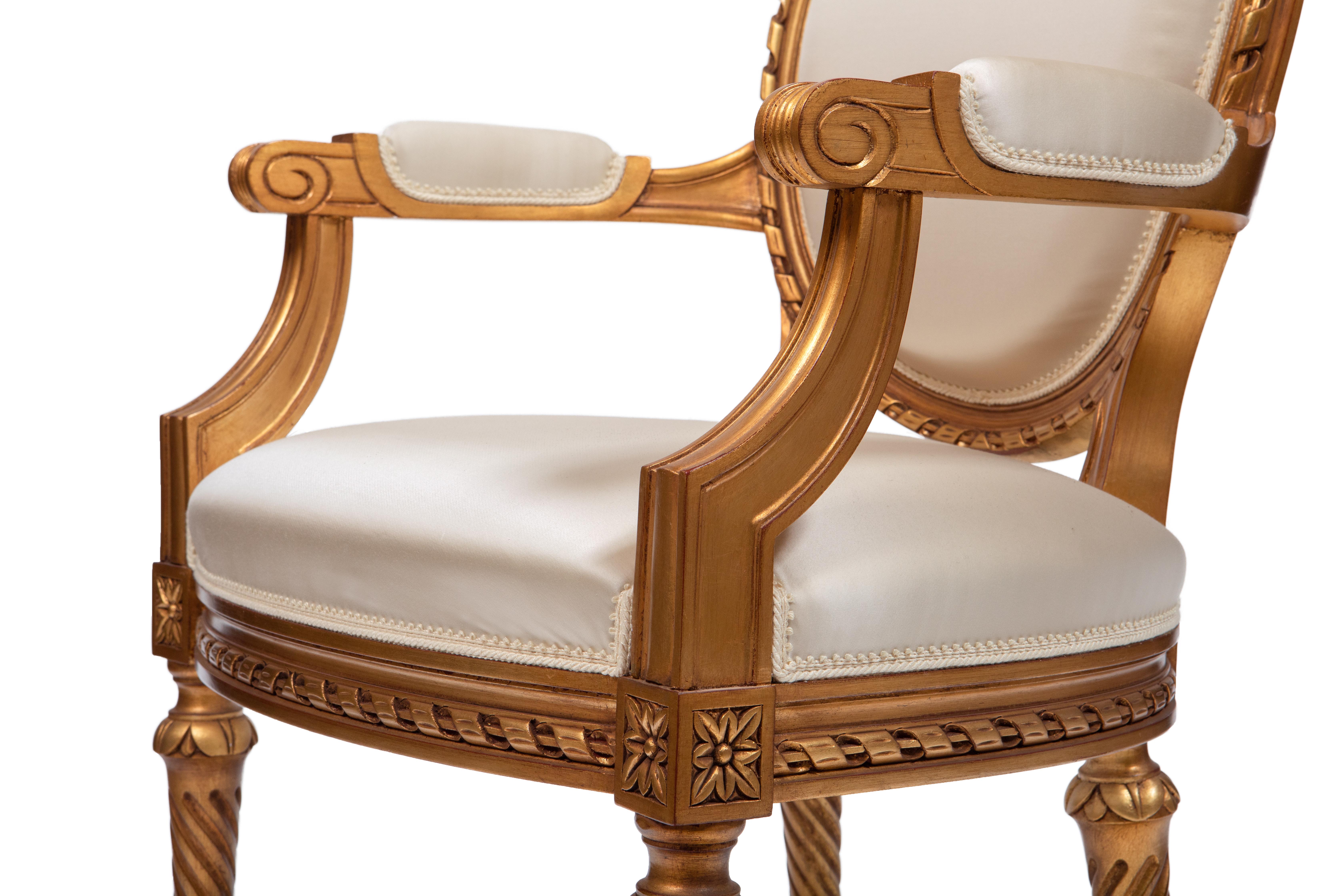 Gilt Luis XVI Style Armchair, Hand Carved and Gold Leaf Finishing, Made in Italy For Sale