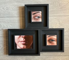 "Laugh,  Be wary, satisfaction "  2  works oil cm. 10 x 10, 1 mouth cm 14 x 18