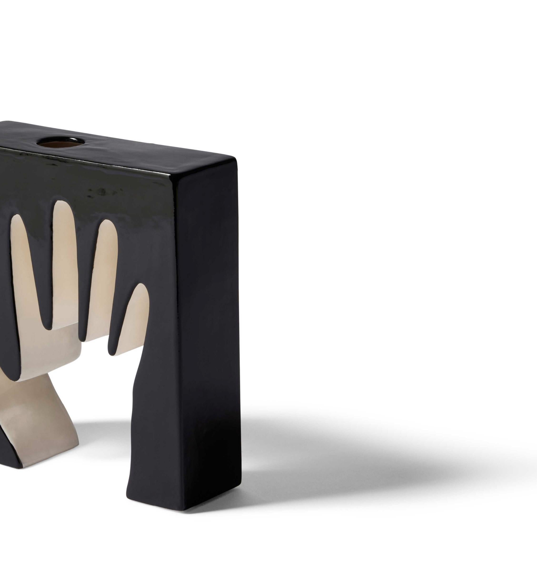 Luisa Parisi Vaso Impronta - Mano in bianco e nero per Cassina In condizioni Nuovo in vendita a Barcelona, Barcelona