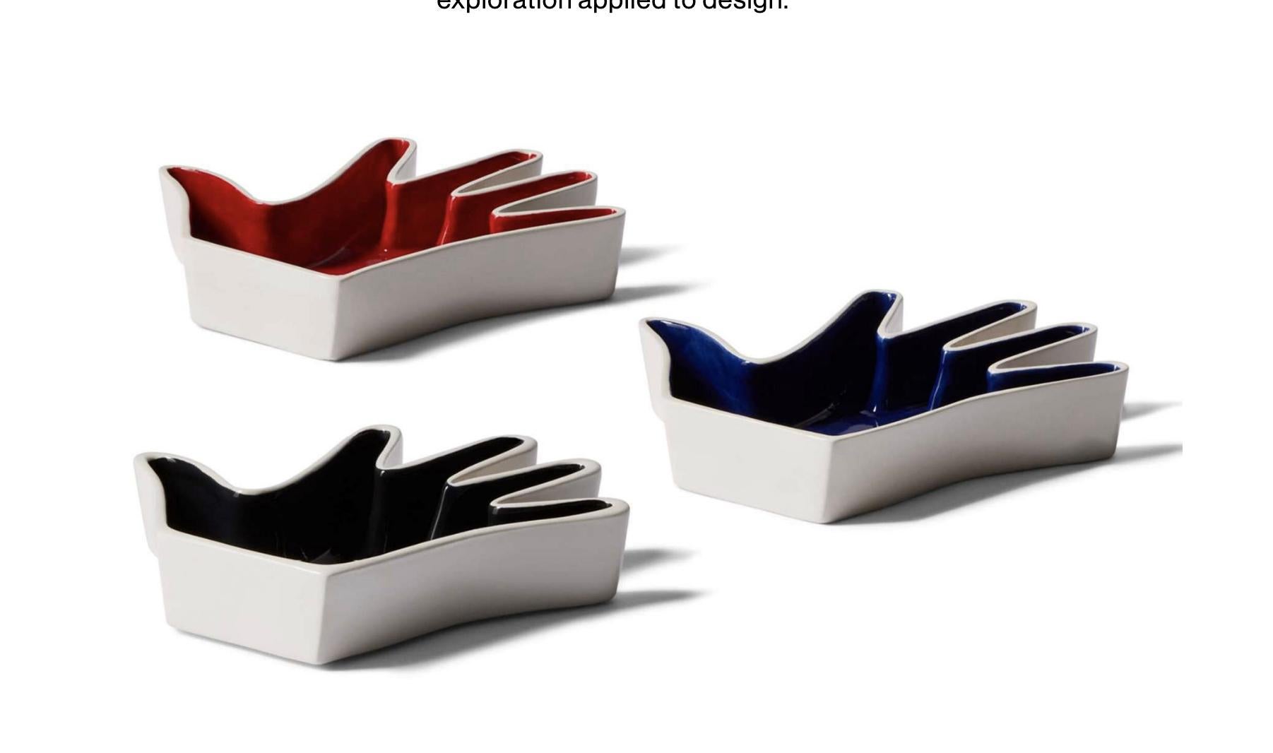 Ensemble de céramiques Luisa Parisi  Impronta et plateau à épingles Mano pour Cassina Neuf - En vente à Barcelona, Barcelona