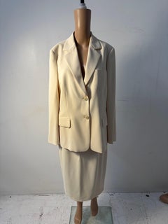 Luisa Spagnoli Cremefarbener Maßanzug, Italien - Minimalistisches elegantes Set IT 48