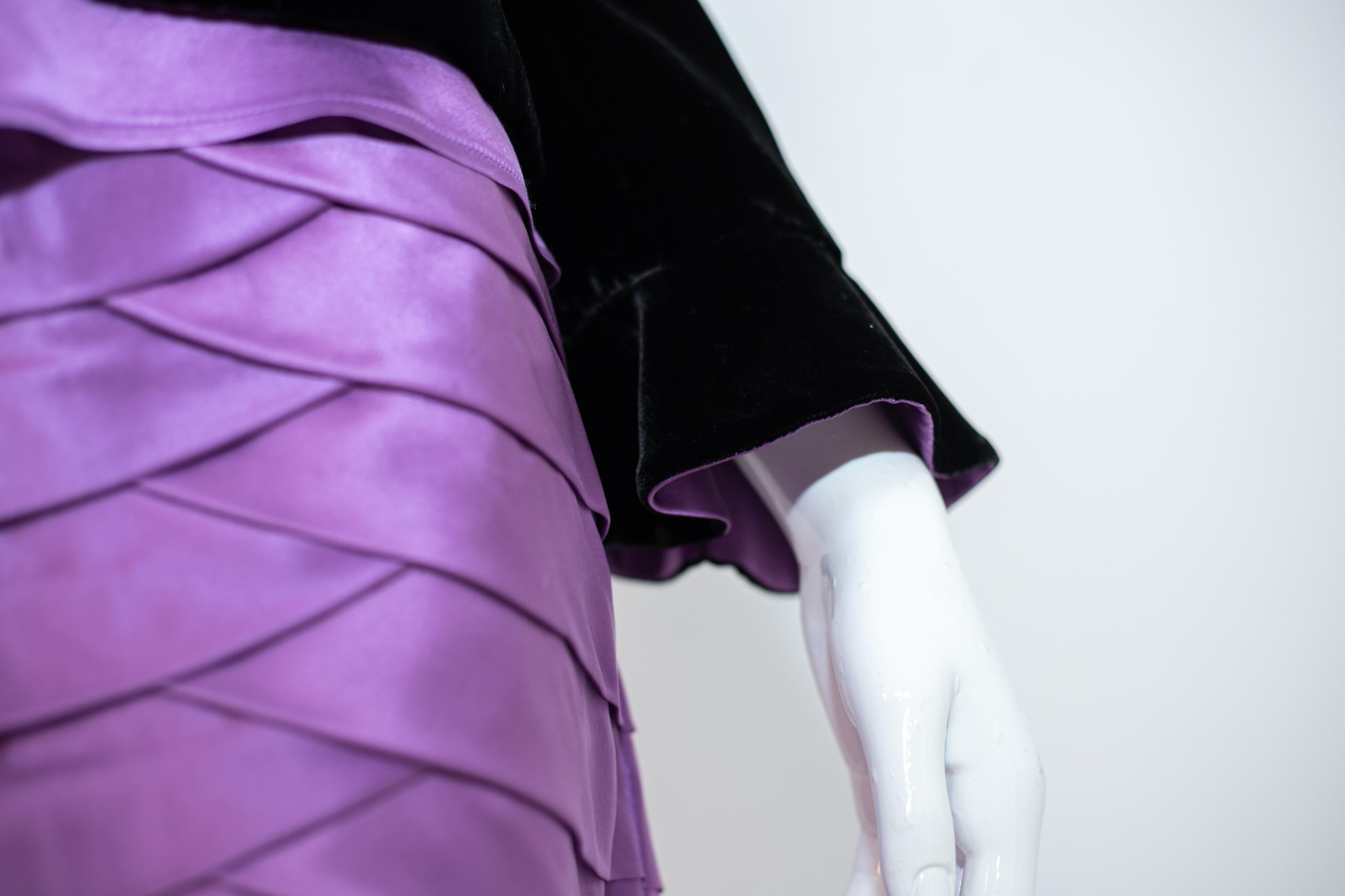 Luisa Spagnoli Elegant Purple and Black Silk Suit 8