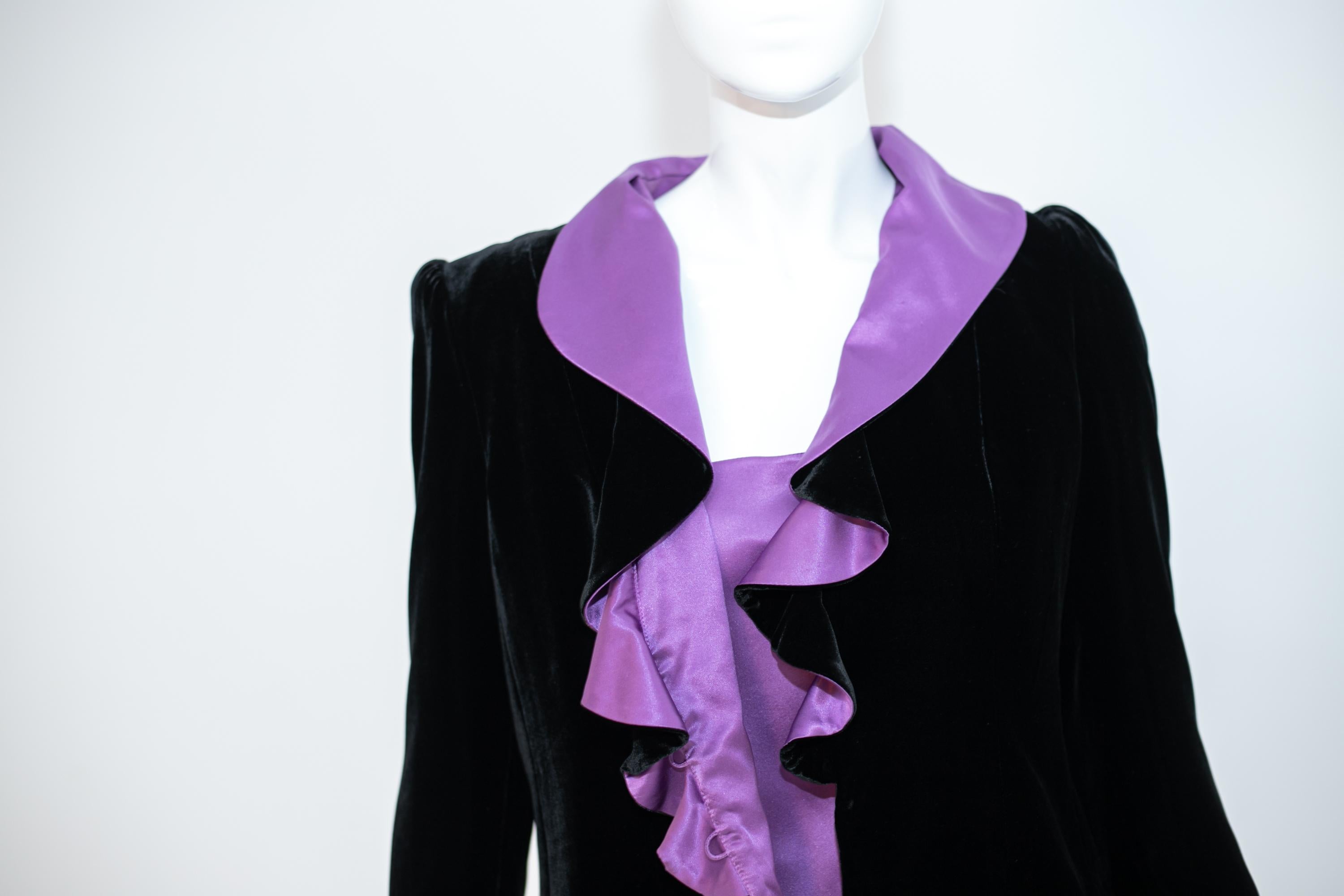 Luisa Spagnoli Elegant Purple and Black Silk Suit 10