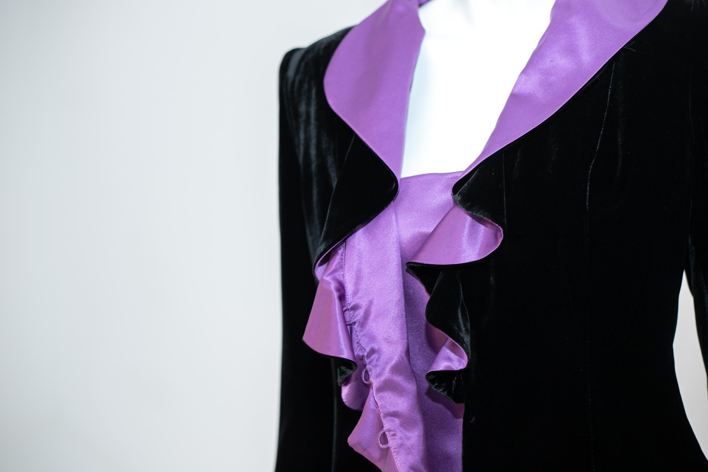 Luisa Spagnoli Elegant Purple and Black Silk Suit 4