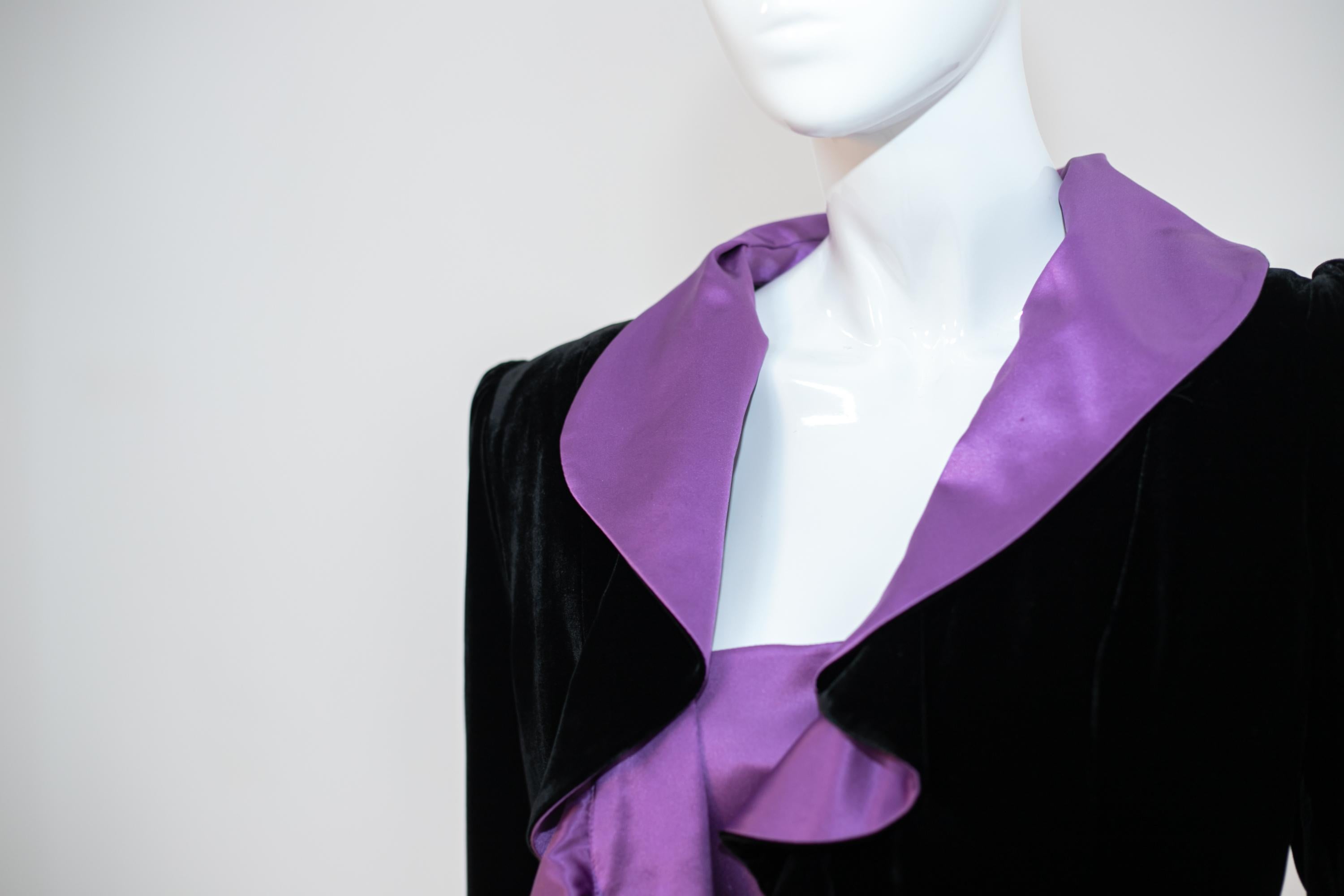 Luisa Spagnoli Elegant Purple and Black Silk Suit 5