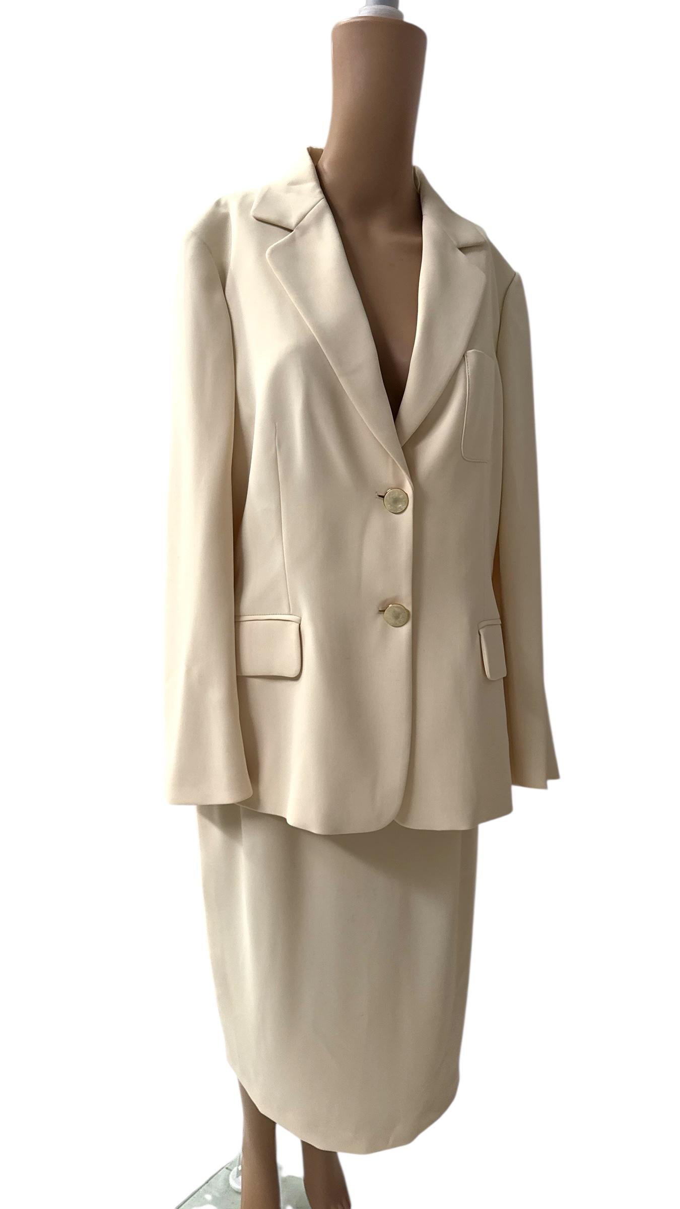Luisa Spagnoli Ivory  Tailored Skirt Suit - We pay for import duty! in vendita 1