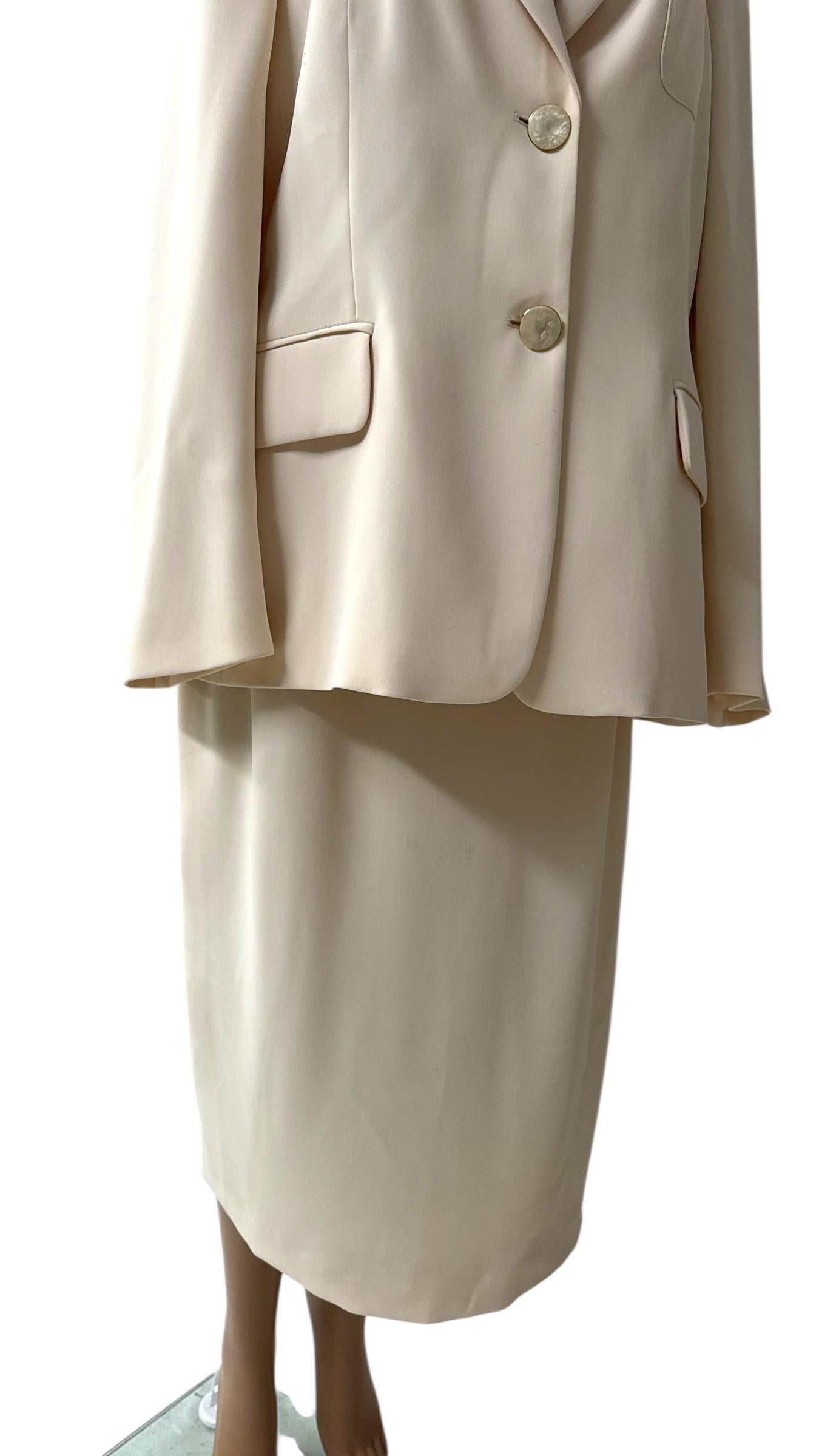 Luisa Spagnoli Ivory  Tailored Skirt Suit - We pay for import duty! in vendita 4