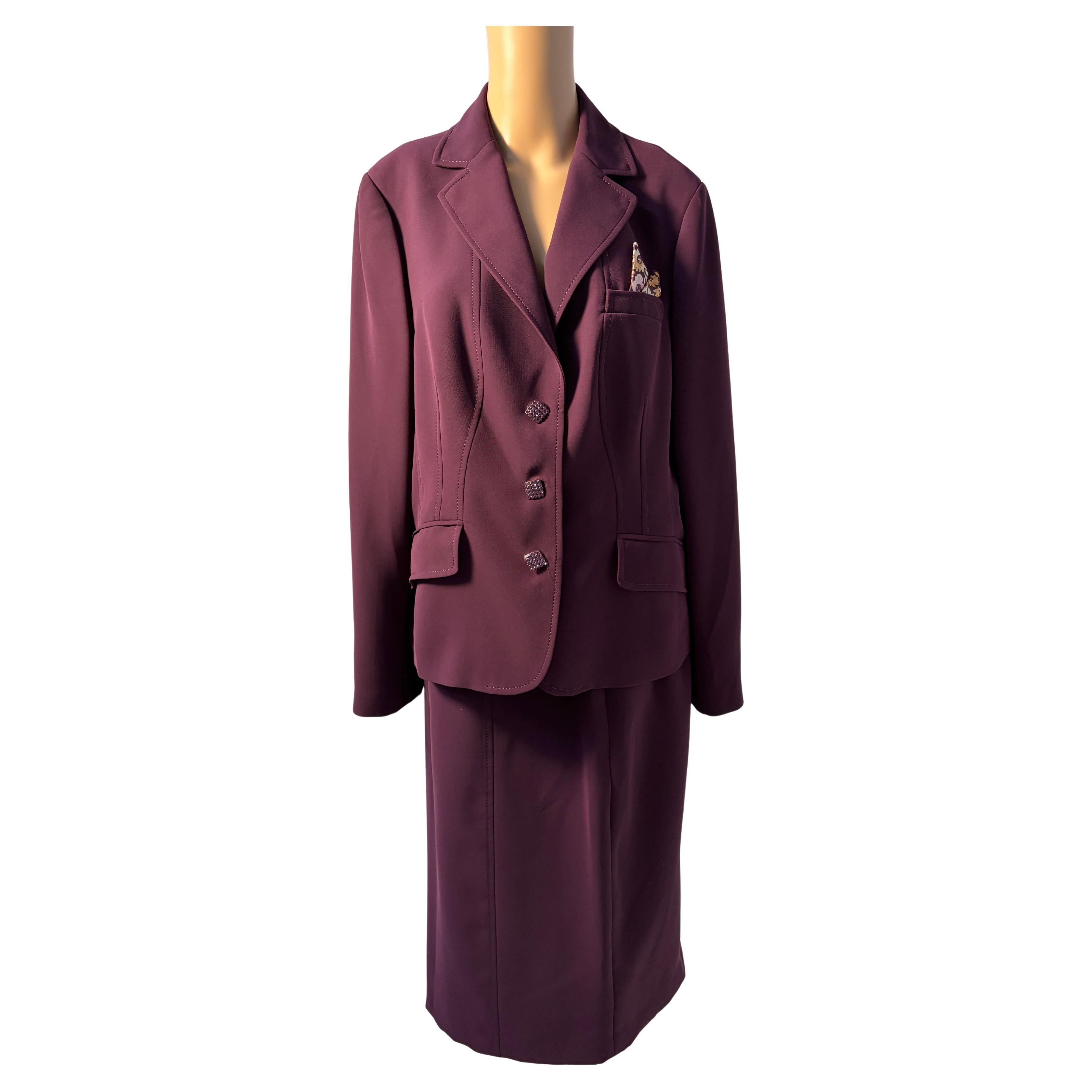 Luisa Spagnoli Purple Skirt Suit Size 44 with Decorative Buttons For Sale