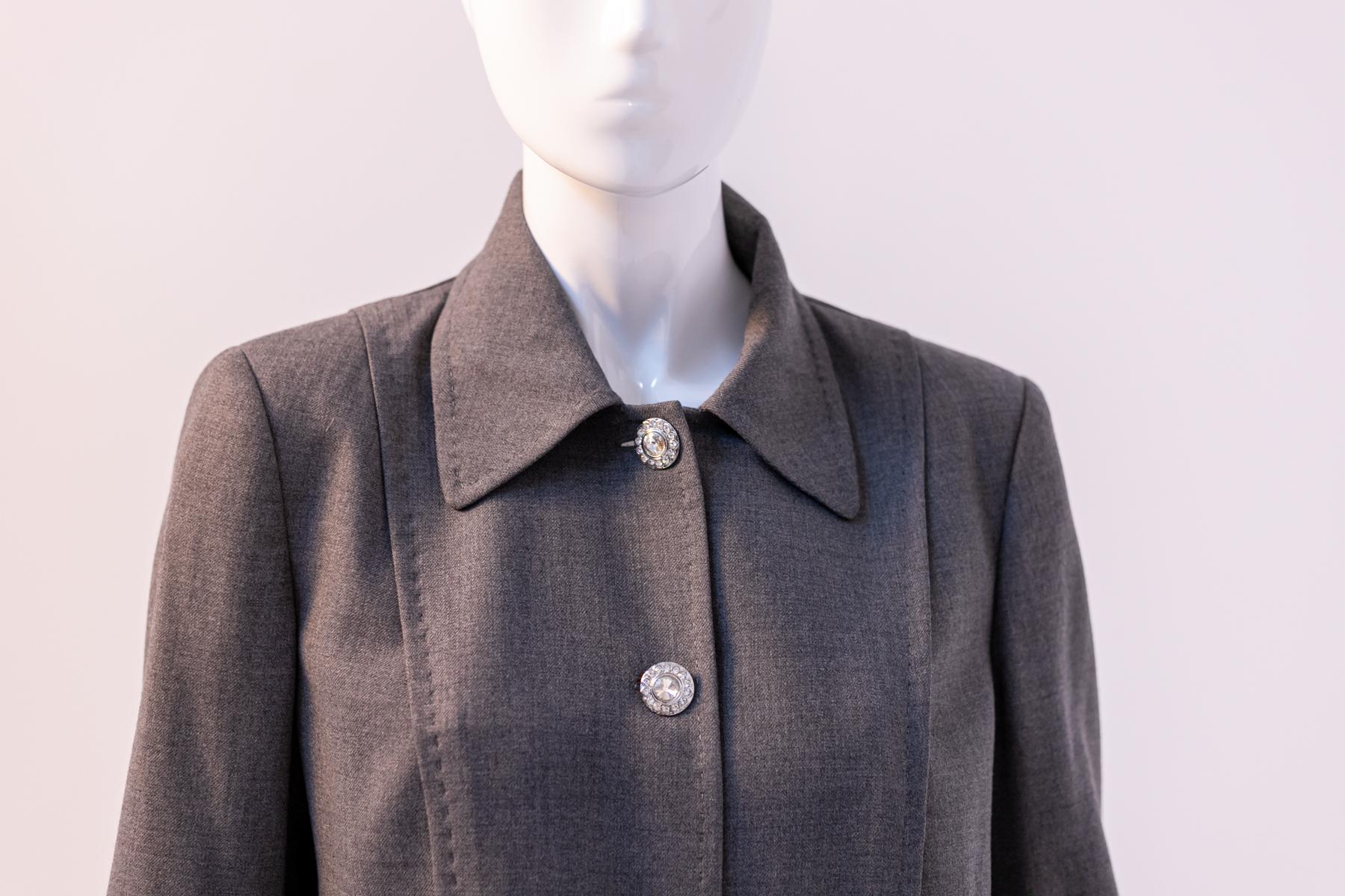 Luisa Spagnoli Vintage Chic Grey Wool Skirt Suit For Sale 6