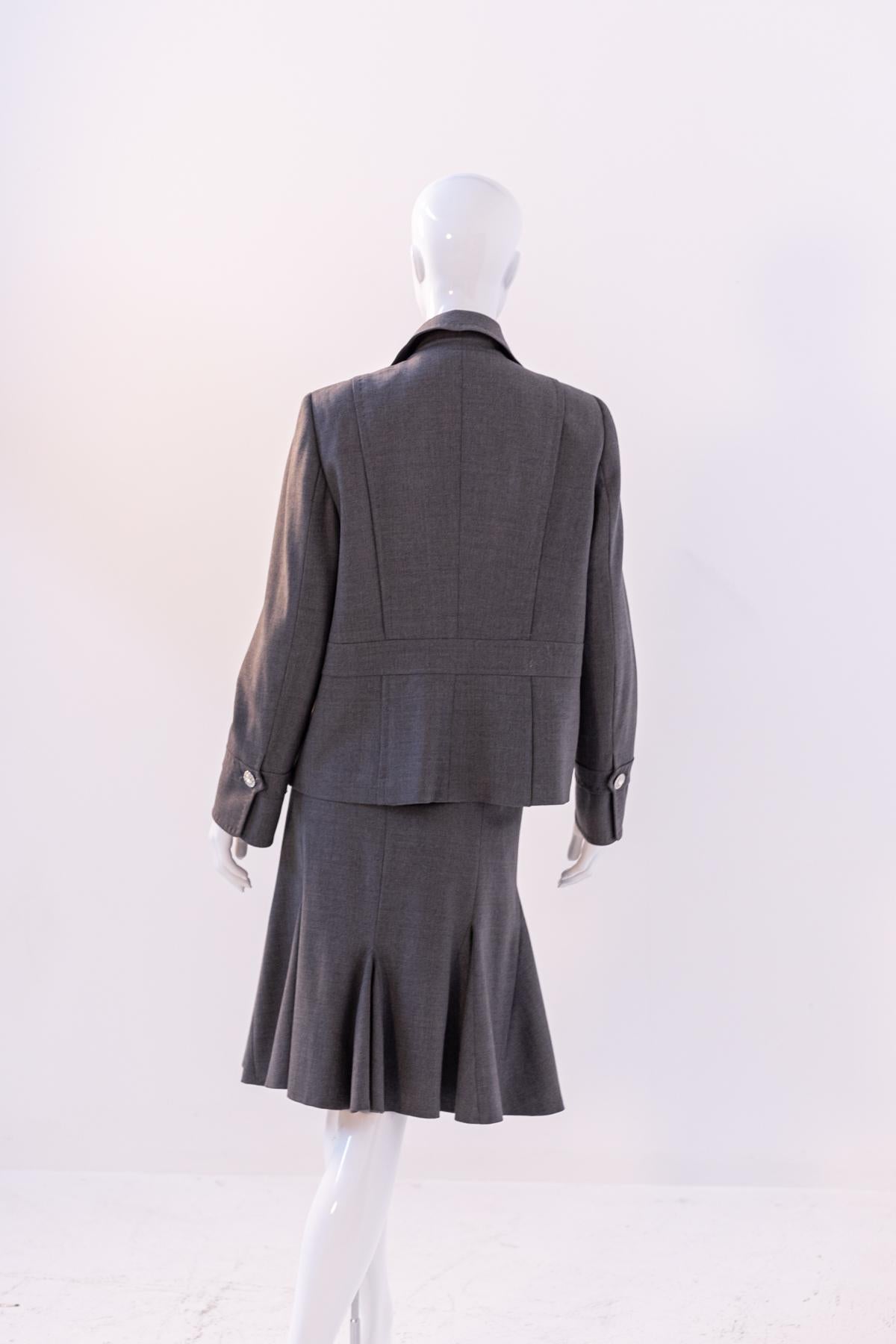 Luisa Spagnoli Vintage Chic Grey Wool Skirt Suit For Sale 8