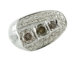 18 kt Gold  Fancy Color Diamonds, White Diamonds Cocktail Ring