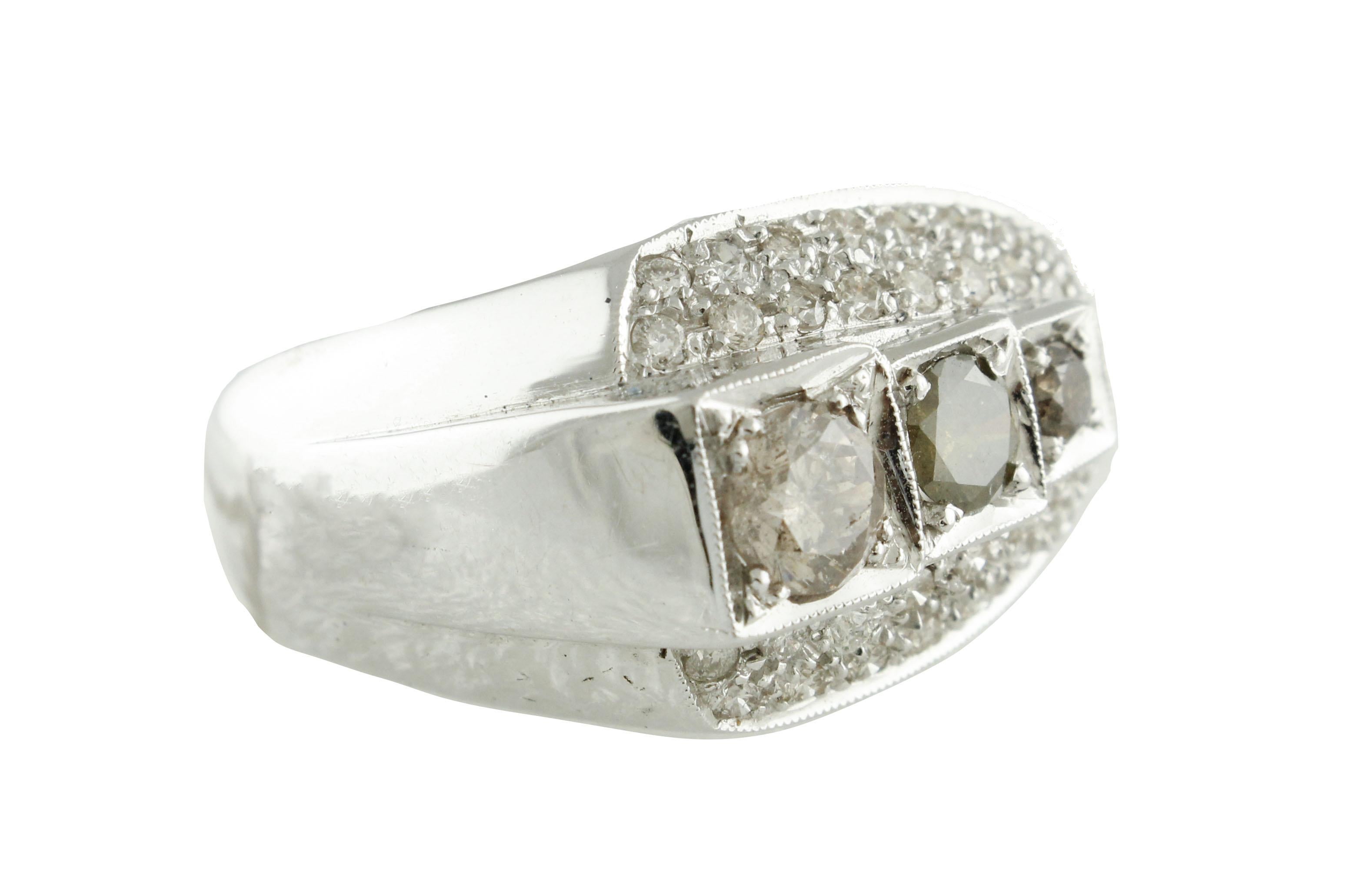 18 kt Gold  Fancy Color Diamonds, White Diamonds Cocktail Ring In Good Condition For Sale In Marcianise, Marcianise (CE)