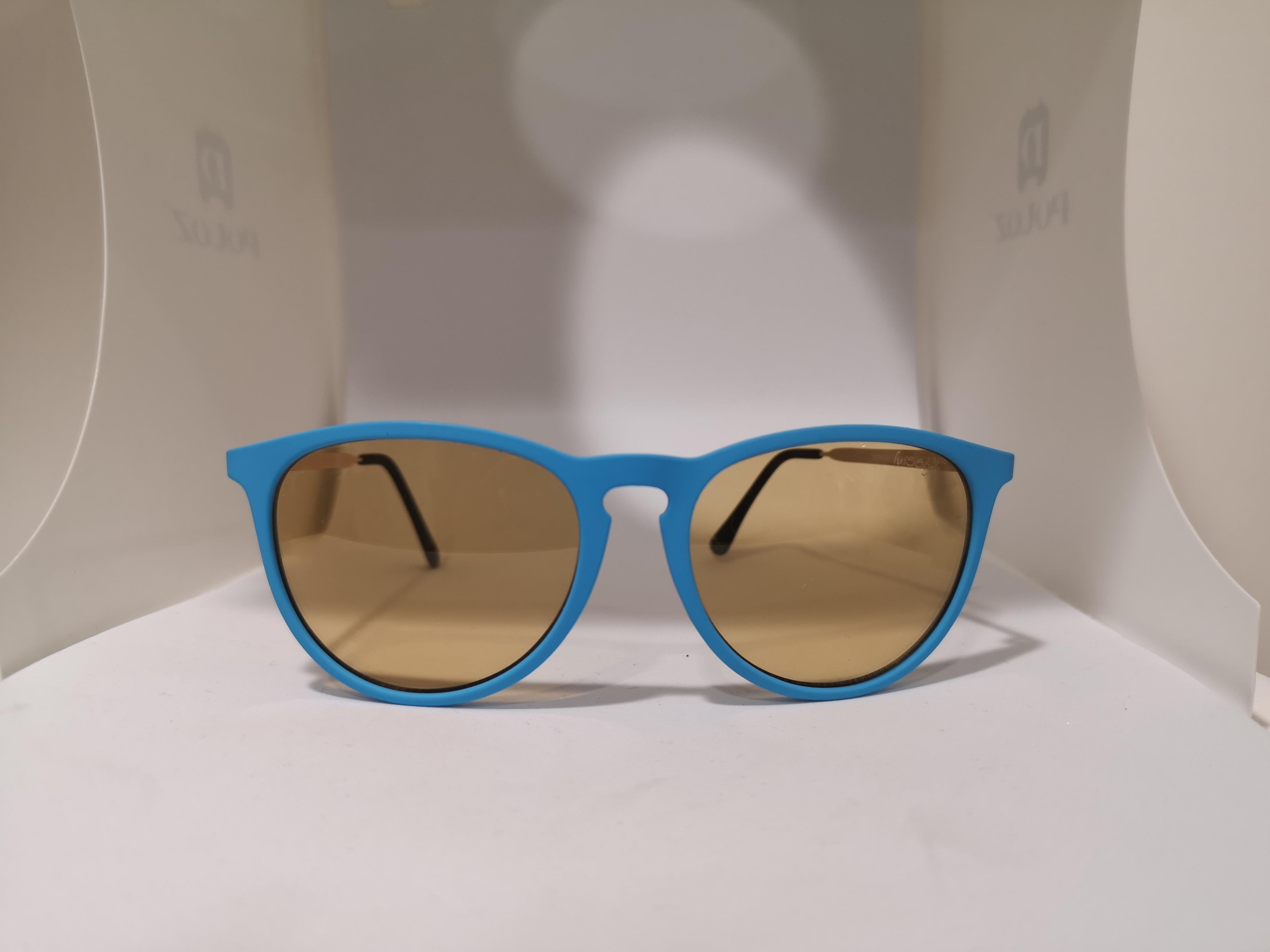 Luisstyle blue light orange lens sunglasses
NWOT but comes without box