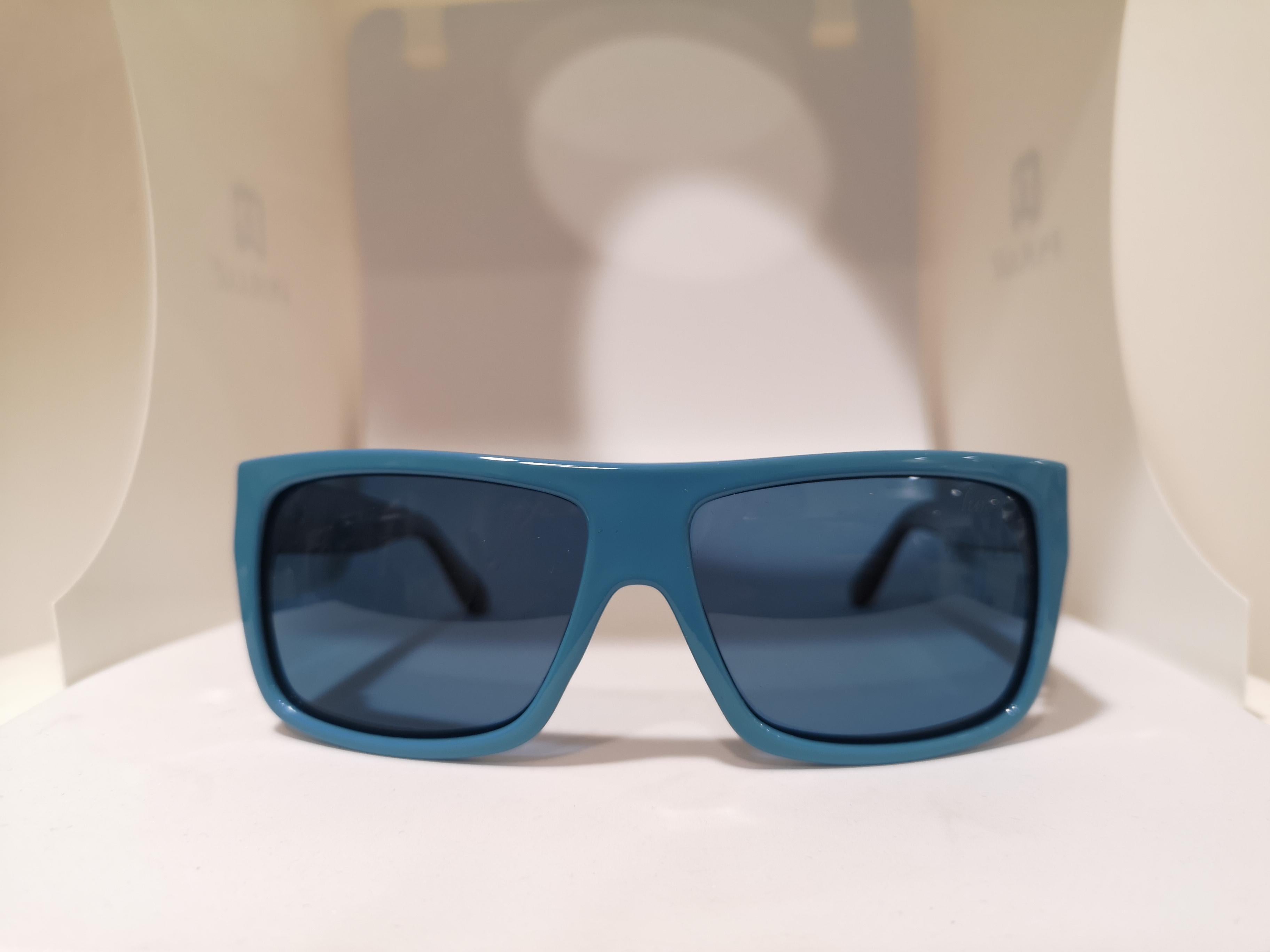 Luisstyle blue sunglasses NWOT 
This sunglasses are totally new but comes without box
