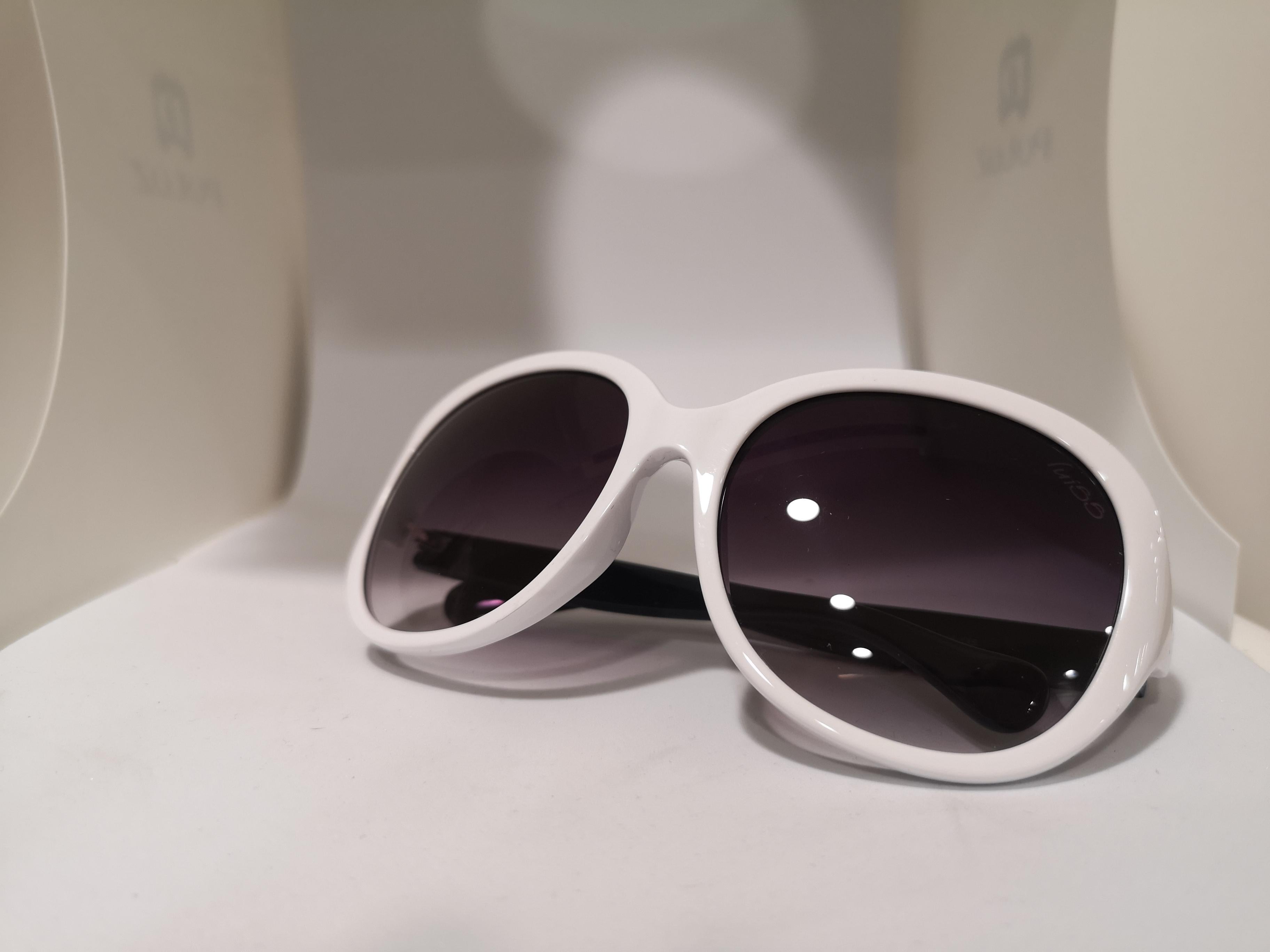 Women's Luisstyle white sunglasses NWOT 
