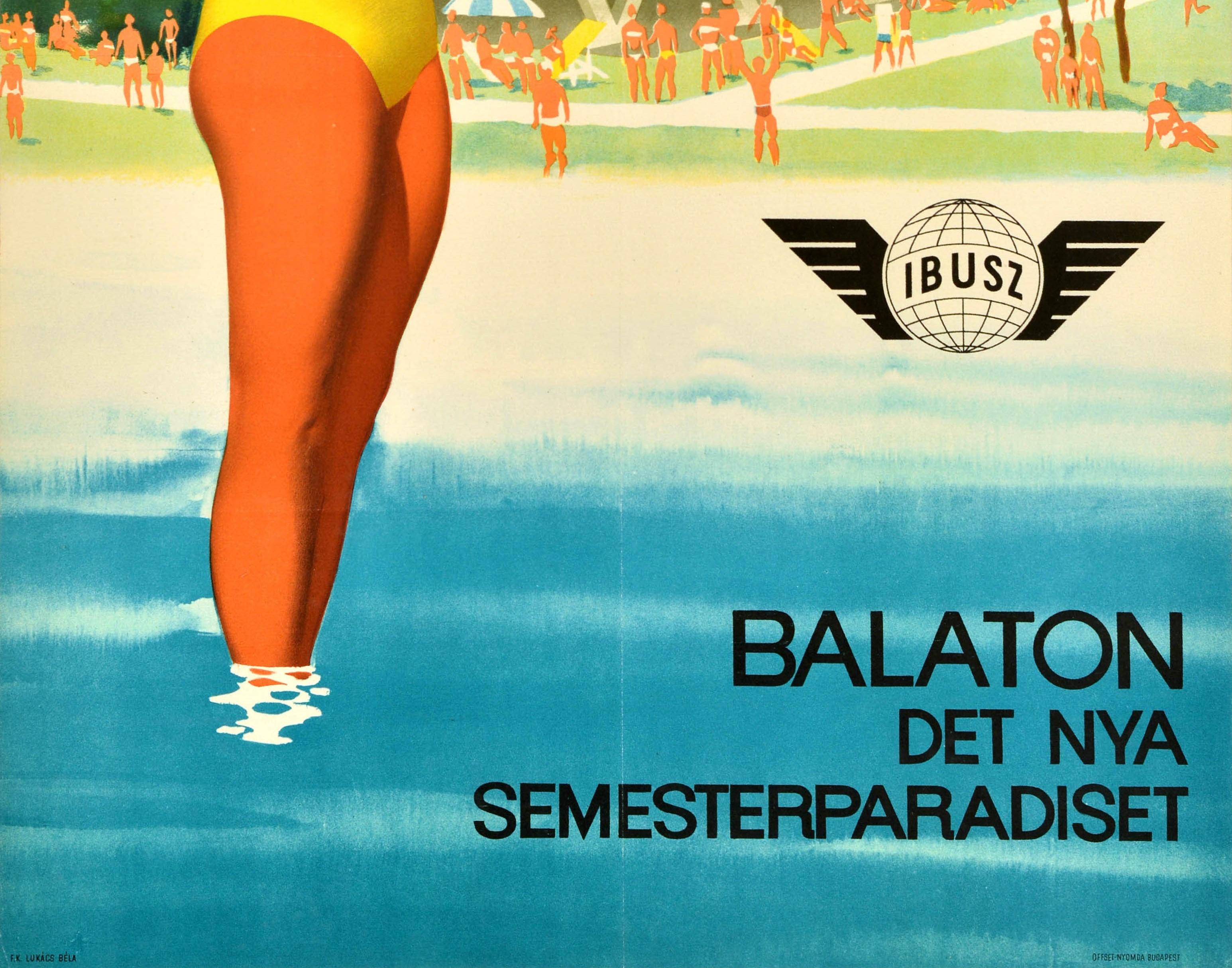 Original-Vintage-Reiseplakat Ibusz Balaton Ungarn, Neues Holiday Paradise Resort (Beige), Print, von Lukacs Bela