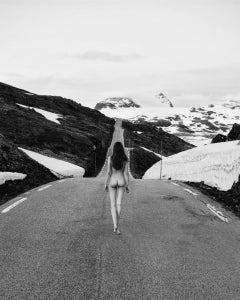 "Jotunheimen 24:00" Fotografía Edición 2/7 32" x 24" pulgadas de Lukas Dvorak