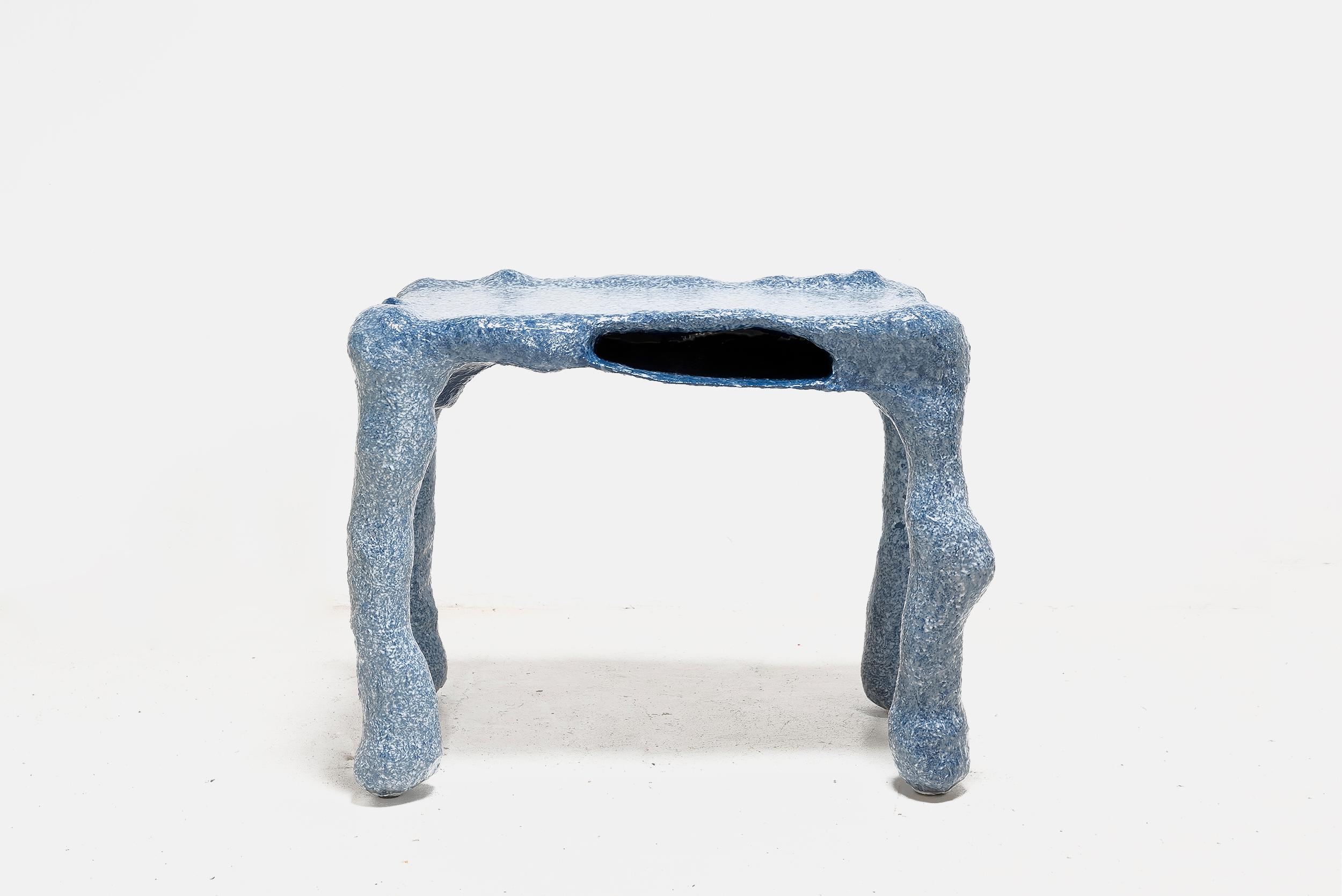 Resin Lukas Saint-Joigny, Contemporary Desk/Table, Blue, Polyurethane, Paris, 2020 For Sale