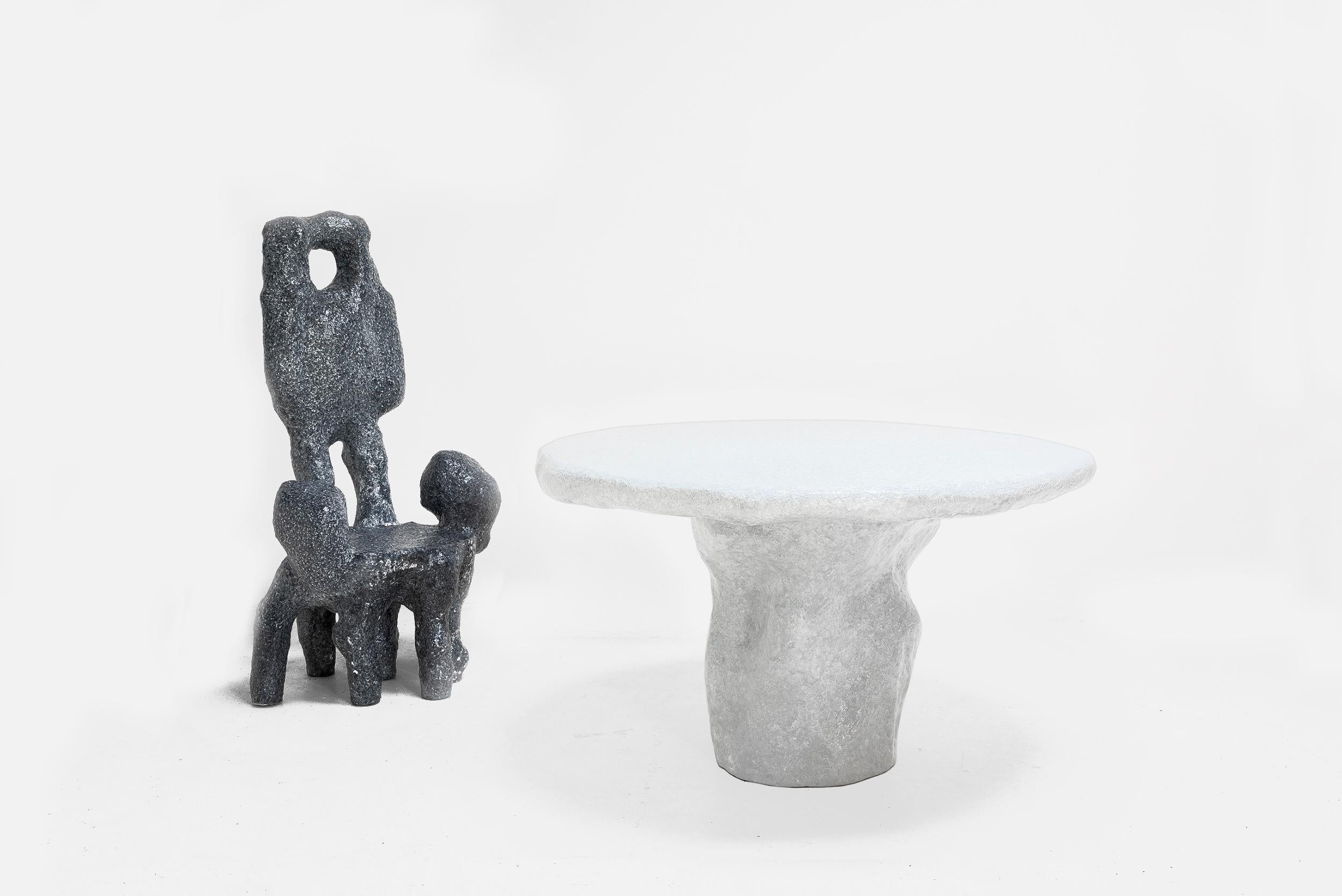 Lukas Saint-Joigny, Throne Chair Grey/Blue, Paris, 2020, Contemporary Chair For Sale 2