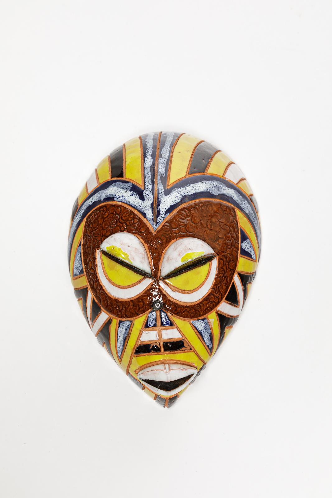 Modern Lukia XXIth century design wall colored decorative african ceramic mask For Sale