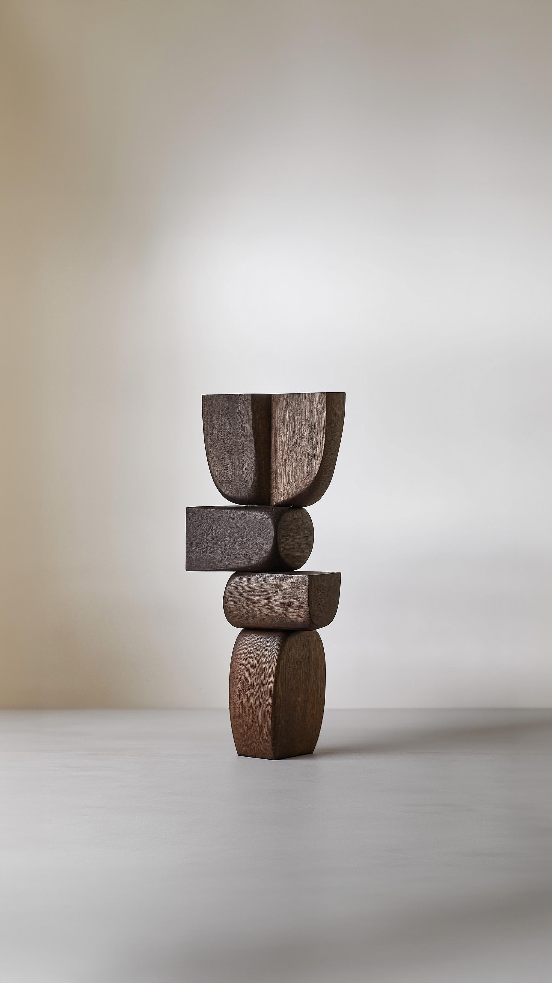Fatto a mano Lull No16 Scultura alta in legno per A Space by Joel Escalona in vendita