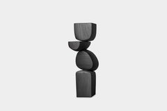 Lull No30 Tall Wooden Sculpture von Joel Escalona - Perfekt für minimalistisches Design