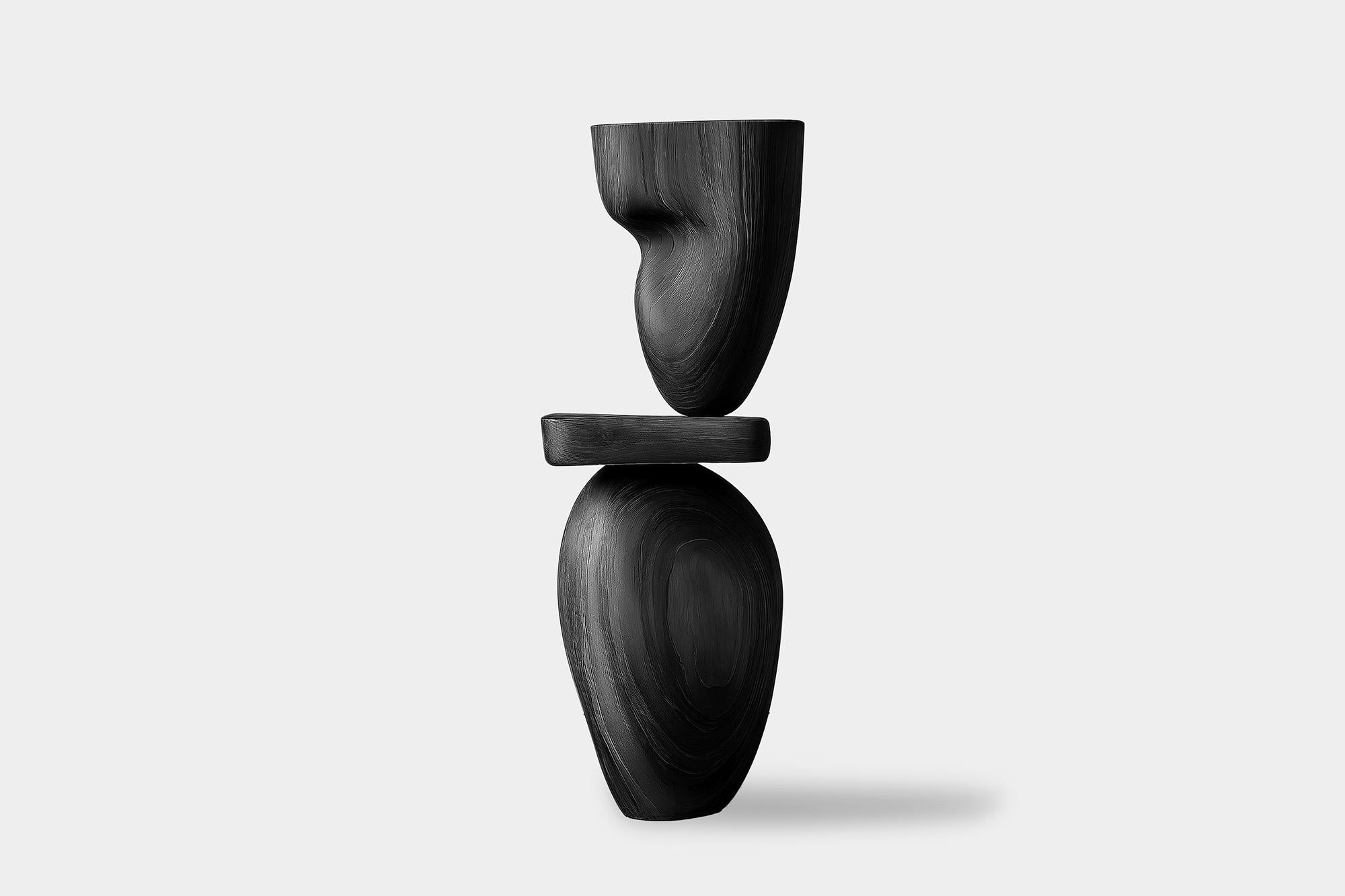 Messicano Lull No78 Scultura totem moderna in legno di Joel Escalona - Ideale per un arredamento di lusso in vendita