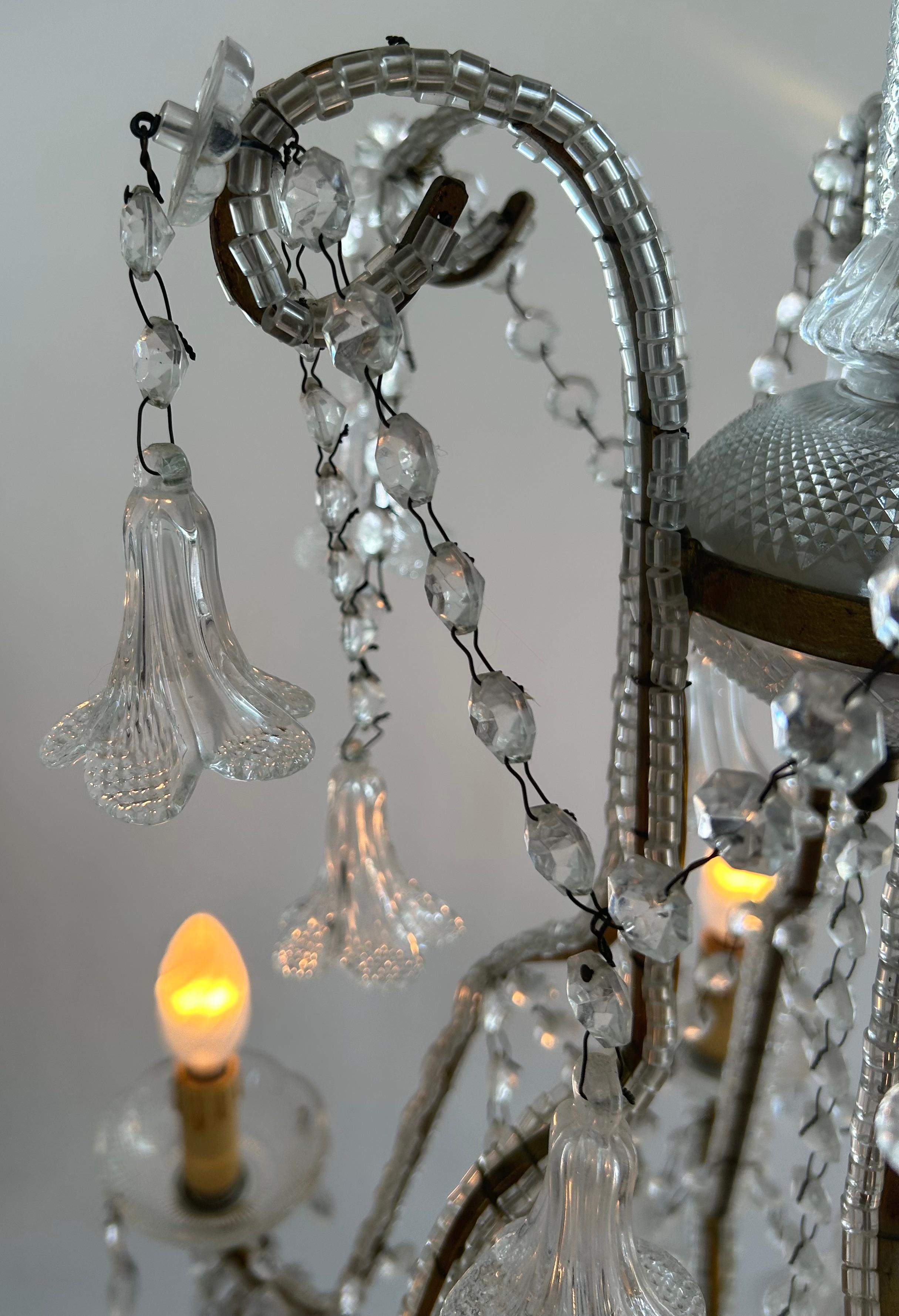 Lullaby in the Mist, Magnificent Pair of Murano Glass Chandeliers, 1950's en vente 4