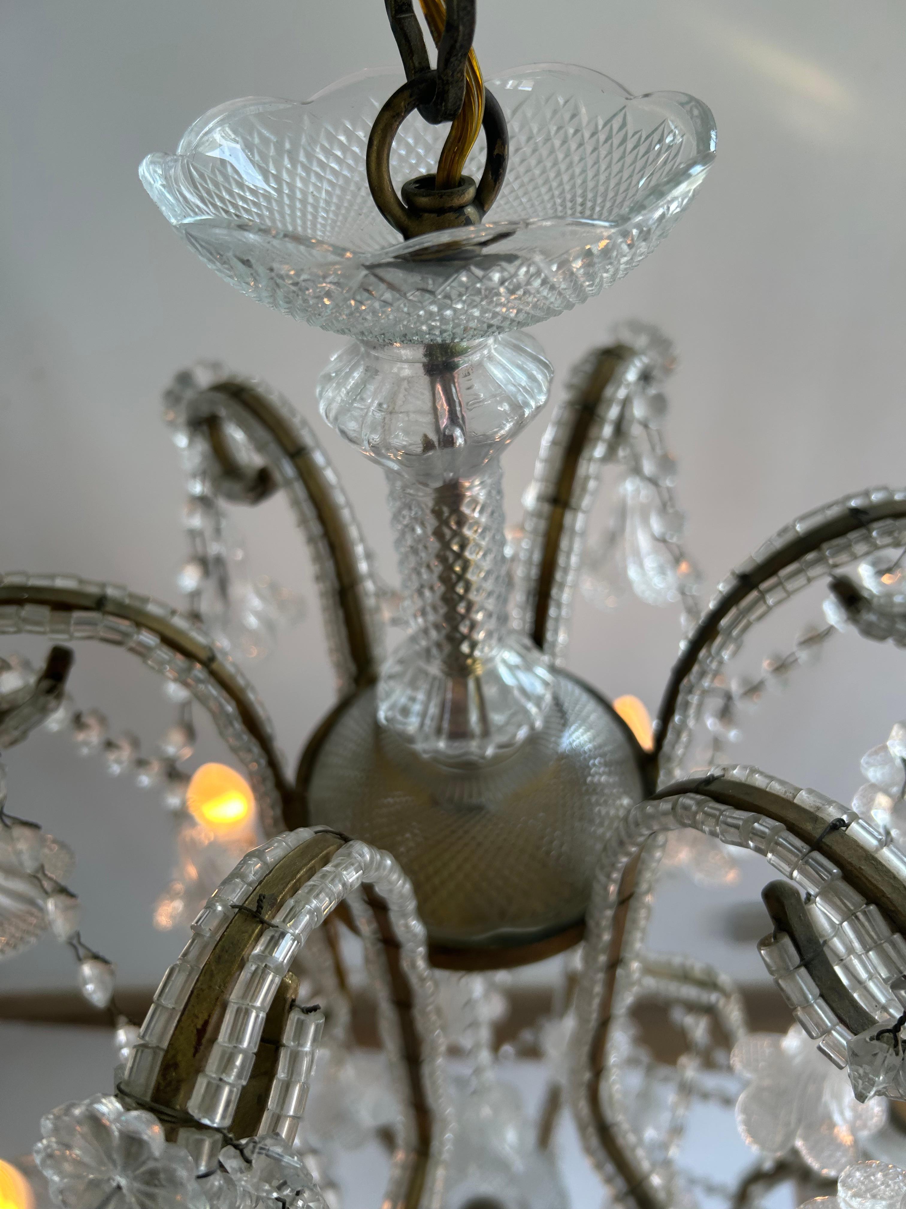Lullaby in the Mist, Magnificent Pair of Murano Glass Chandeliers, 1950's en vente 5