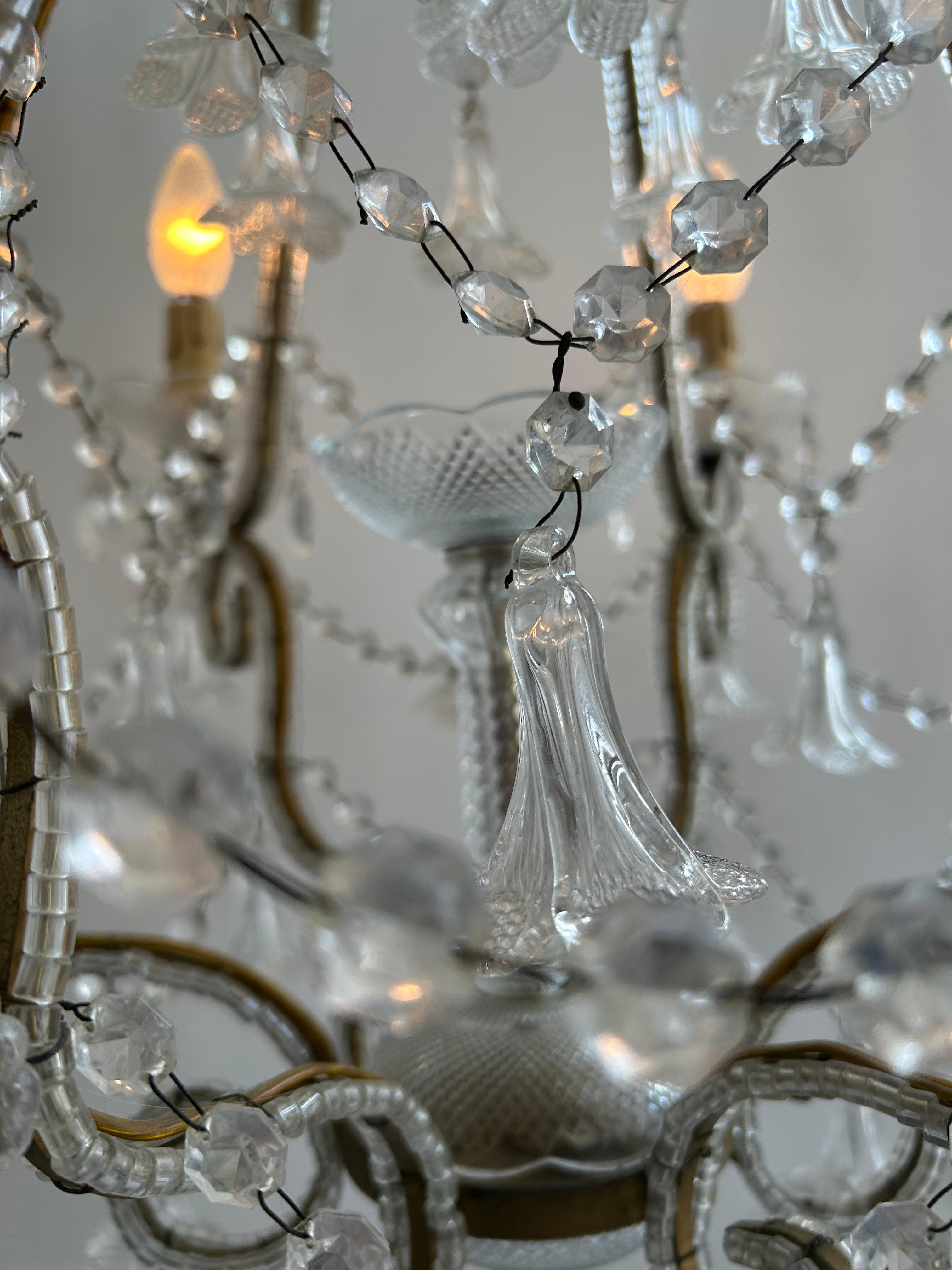 Lullaby in the Mist, Magnificent Pair of Murano Glass Chandeliers, 1950's en vente 11