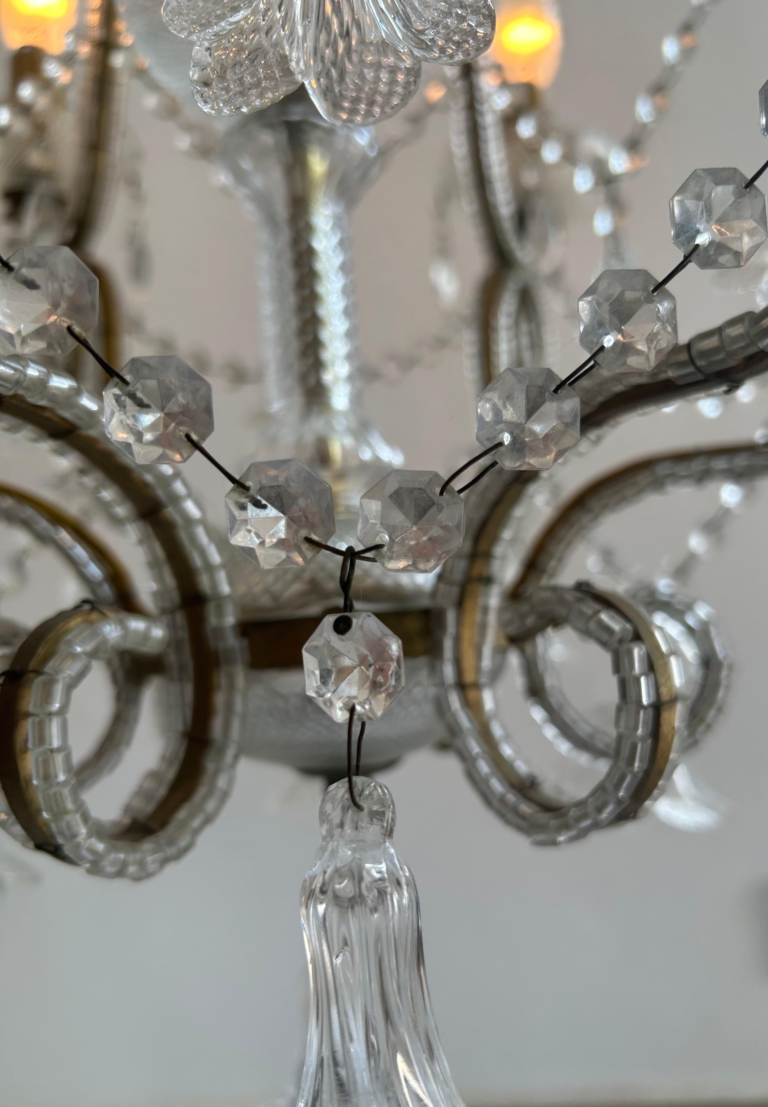 italien Lullaby in the Mist, Magnificent Pair of Murano Glass Chandeliers, 1950's en vente