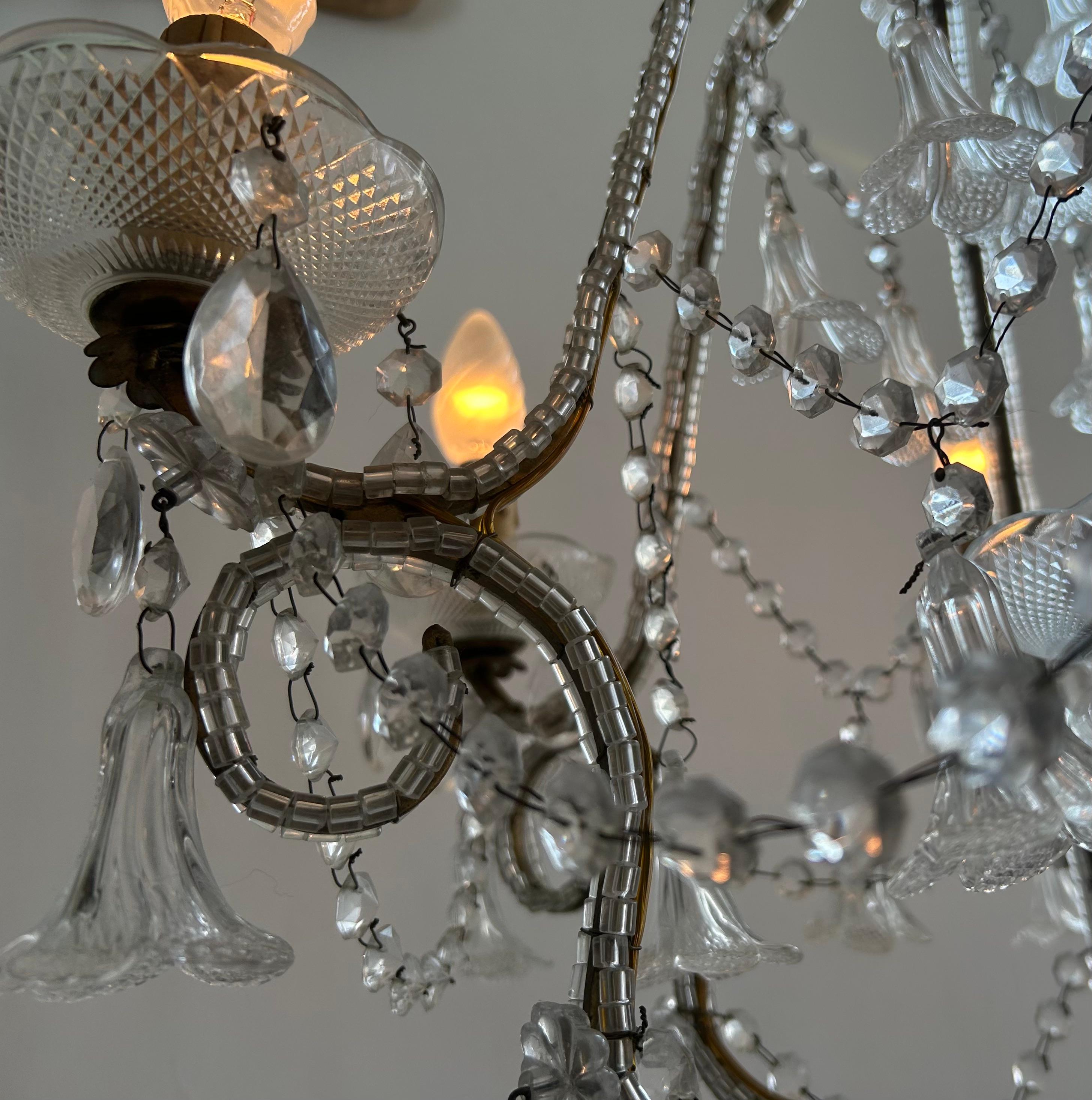 Milieu du XXe siècle Lullaby in the Mist, Magnificent Pair of Murano Glass Chandeliers, 1950's en vente