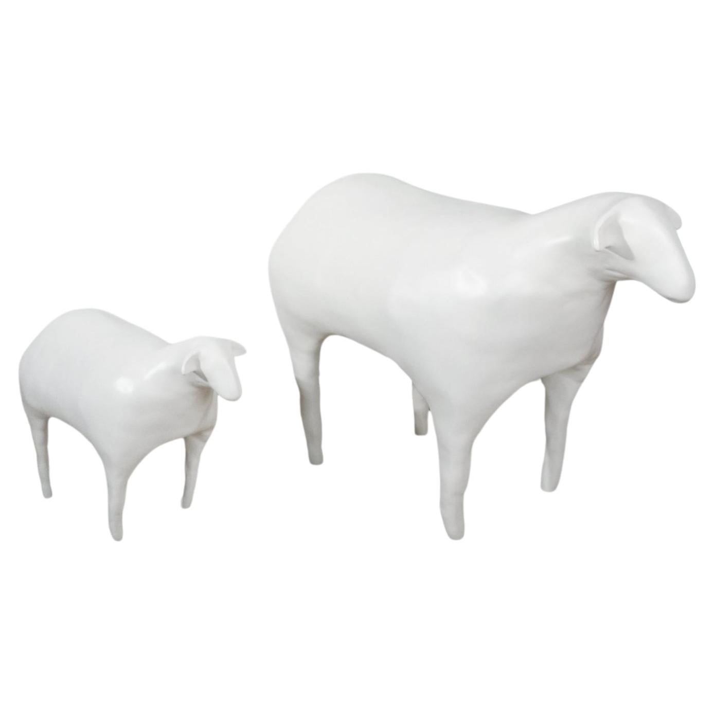 LULU & JUNIOR Pair of resin sheeps (indoor/outdoor) by Catherine Blanc, 2024 For Sale