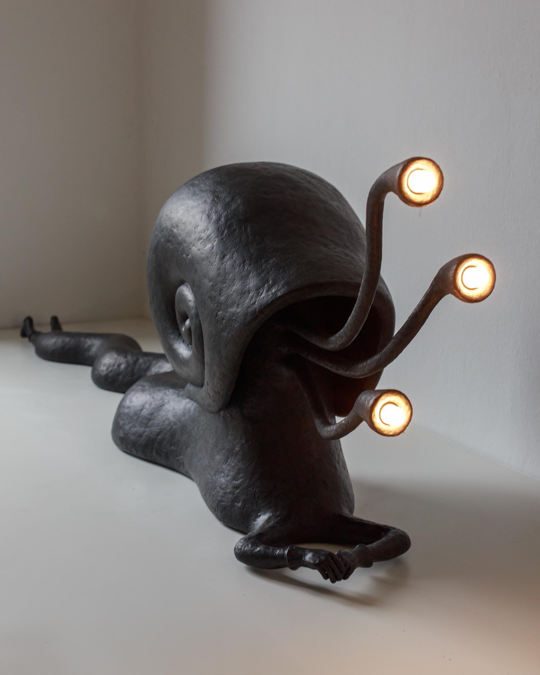LUMAKA Contemporary Floor Lamp, Black, Limited edition, Organic Bionic Design in vendita 4