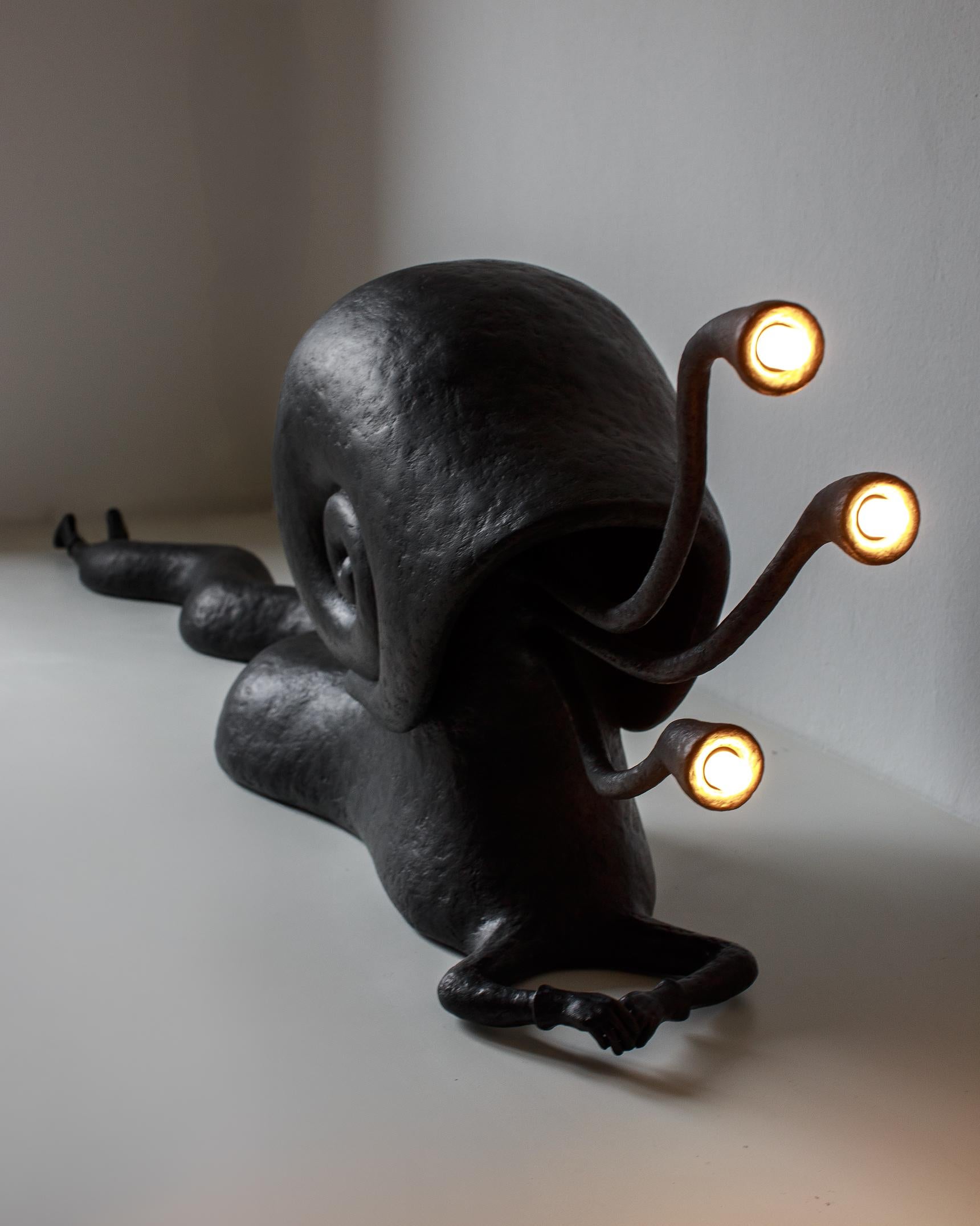 LUMAKA Contemporary Floor Lamp, Black, Limited edition, Organic Bionic Design in vendita 6