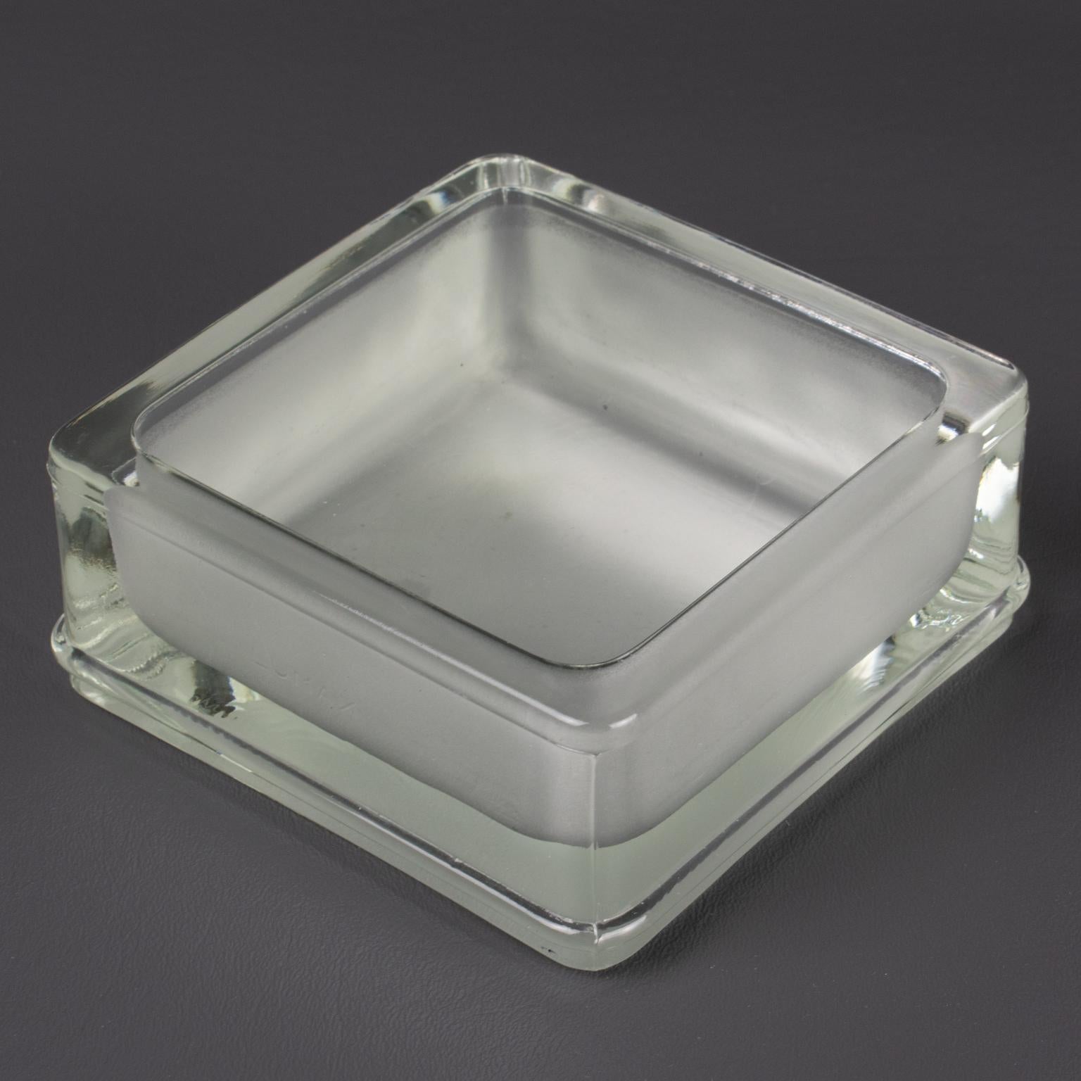 Mid-Century moderno Posacenere in vetro stampato Lumax, accessorio da scrivania, design Le Corbusier in vendita